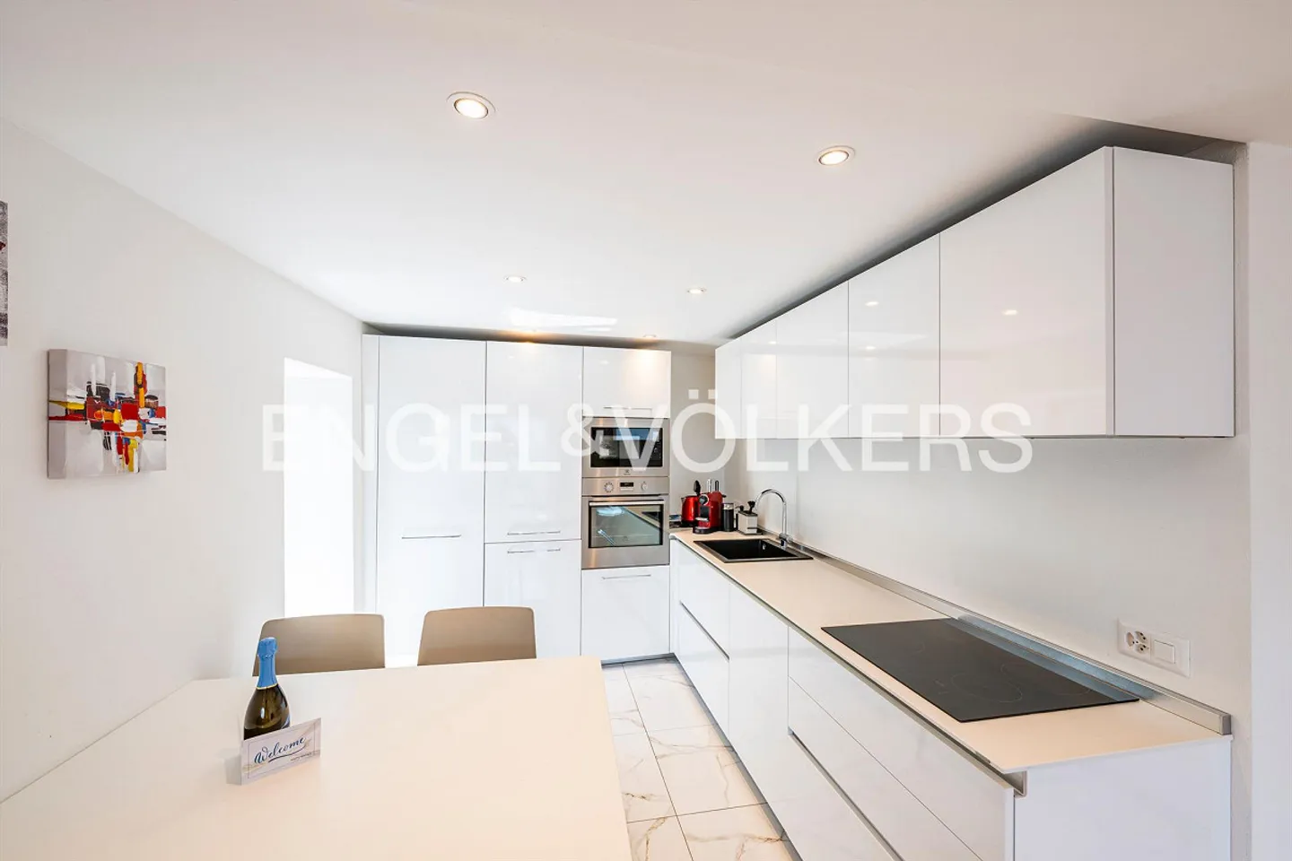 Appartement Attique Charmant avec Vue Panoramique (1a) - Photo 2 sur 6