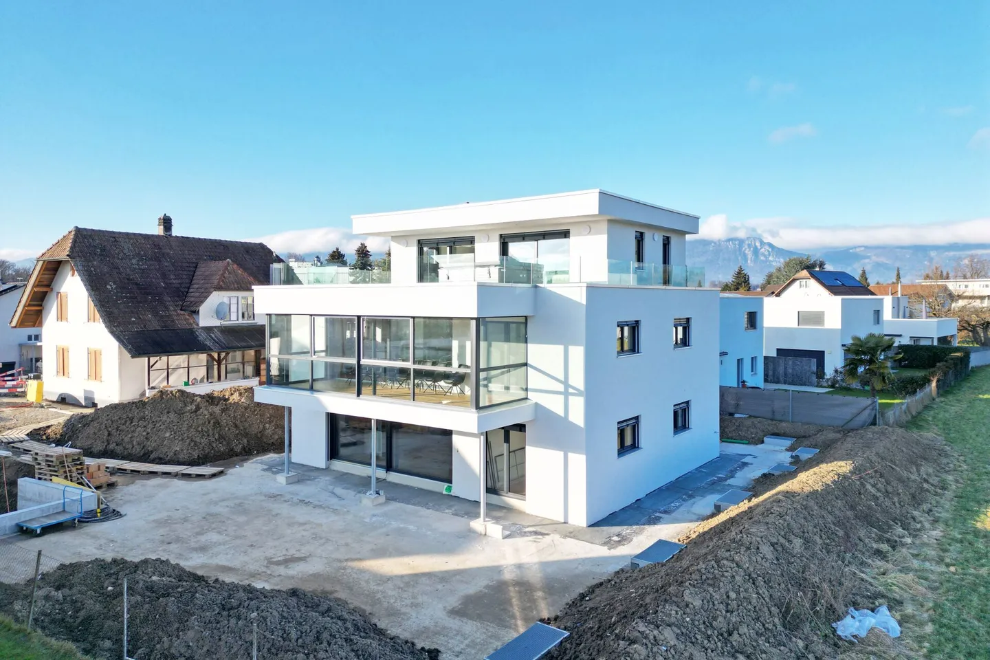 FIRST OCCUPANCY - LUXURIOUS 3.5-ROOM GARDEN APARTMENT - Photo 10 of 11