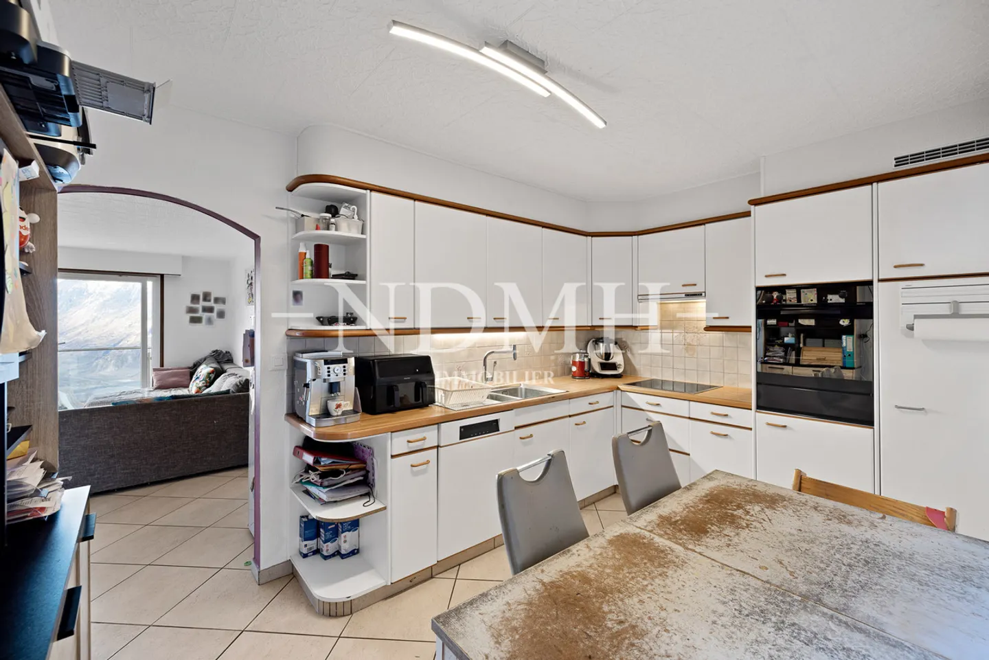 Wunderschöne Wohnung mit atemberaubendem Blick auf das Rhônetal - Foto 3 von 12