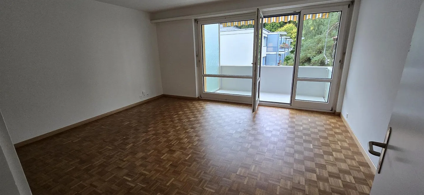 Charming 3.5-room apartment in Zollikerberg - Close to the city & in nature - Photo 3 of 8