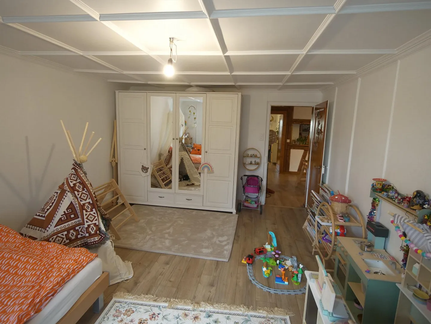 Bellissimo appartamento di 4 ½ stanze 150mq situato in posizione centrale - Foto 5 di 14