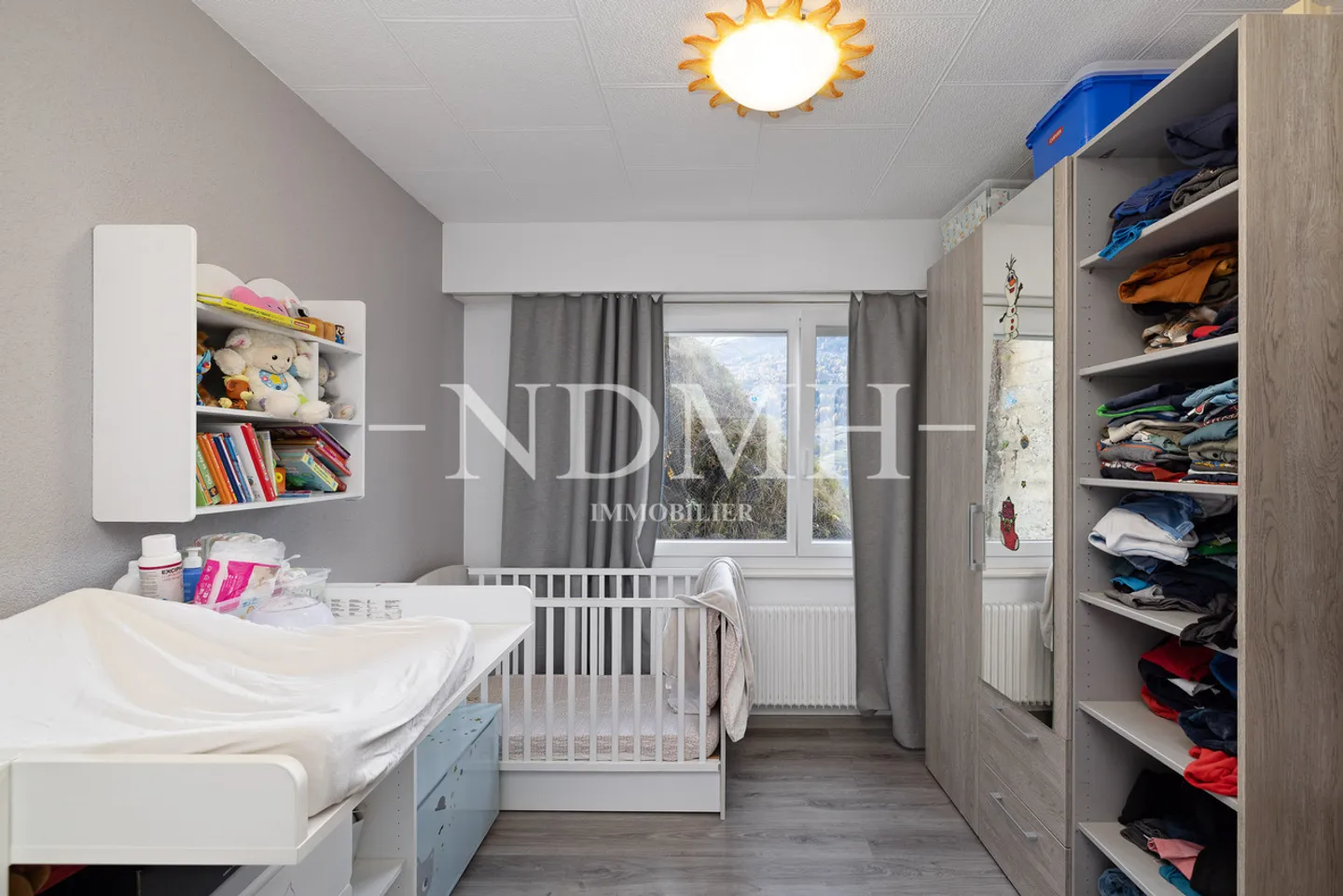 Wunderschöne Wohnung mit atemberaubendem Blick auf das Rhônetal - Foto 8 von 12