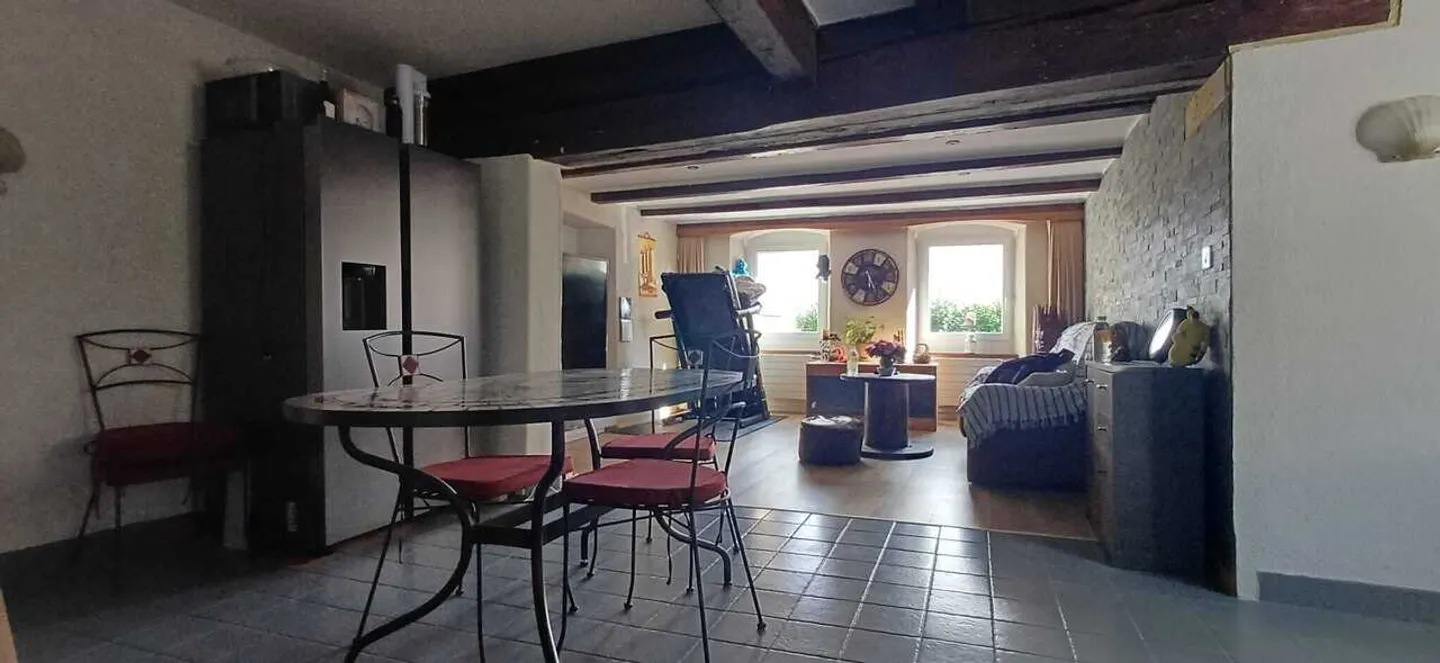 Wunderschönes Dorfhaus in Renovierung erweiterbar auf 6 Zimmer - Foto 3 von 11