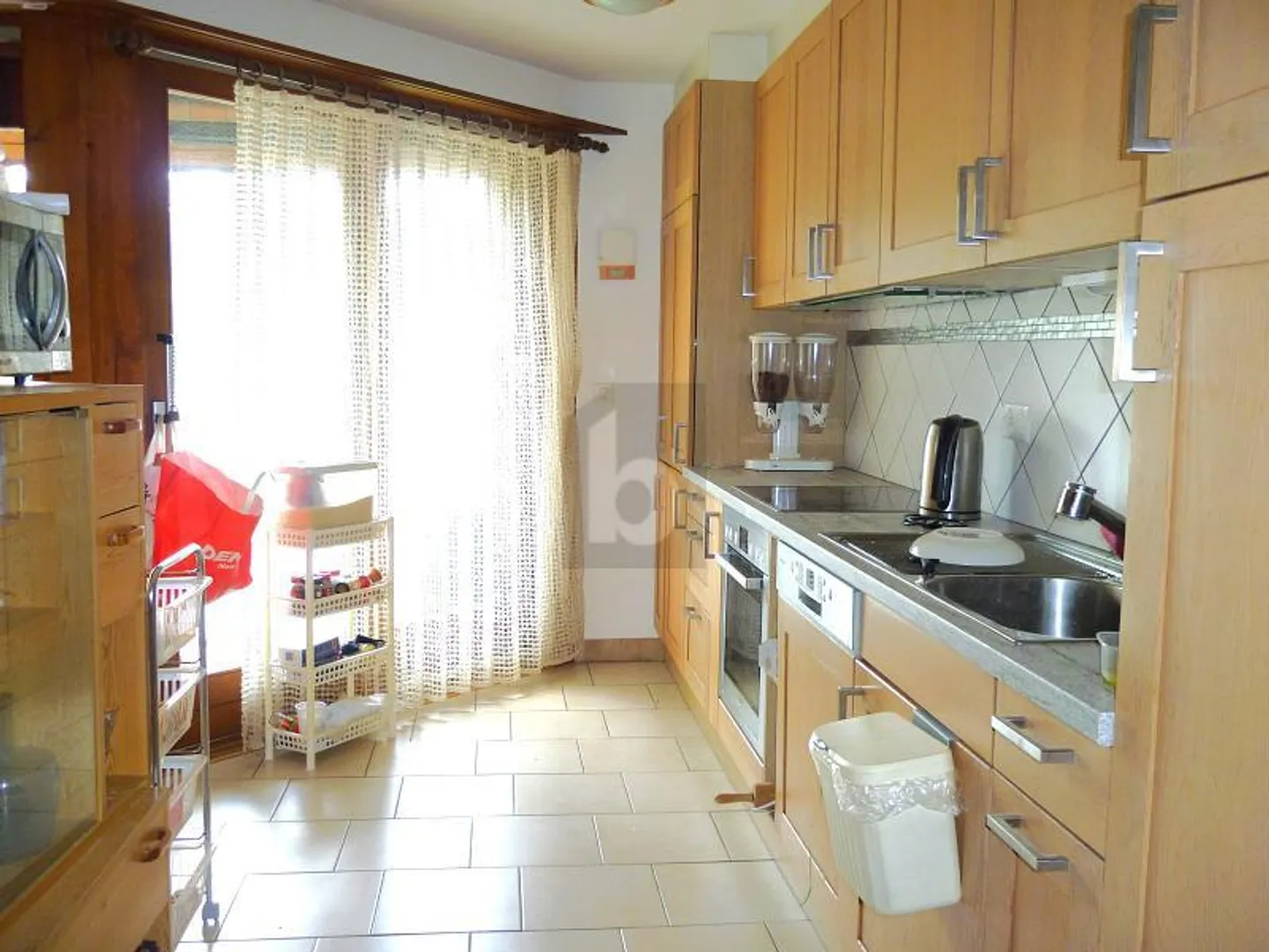 TRIPLEX SPACIEUX, CALME, DISPONIBILITÉ À CONVENIR - Foto 5 di 6