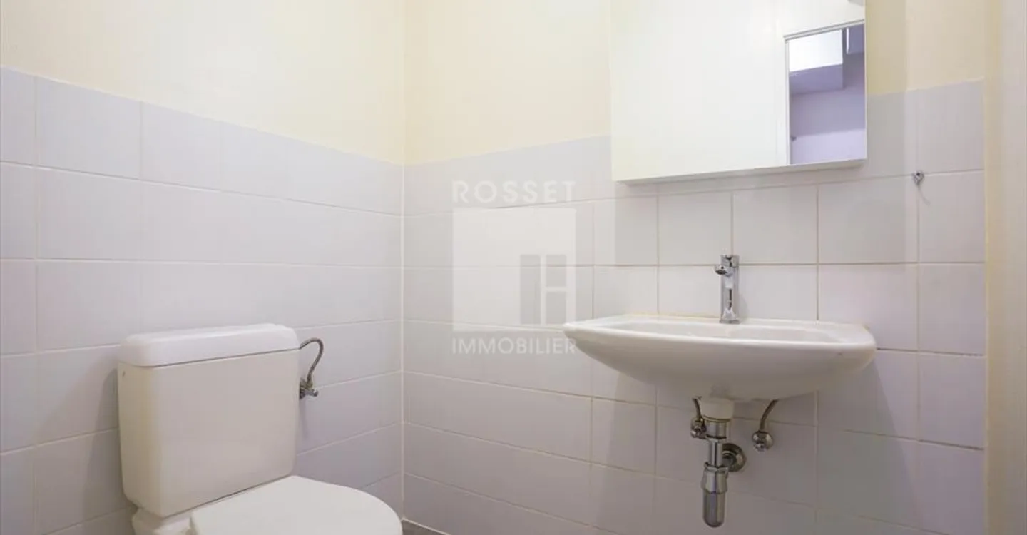 Shop for rent - Photo 3 of 8