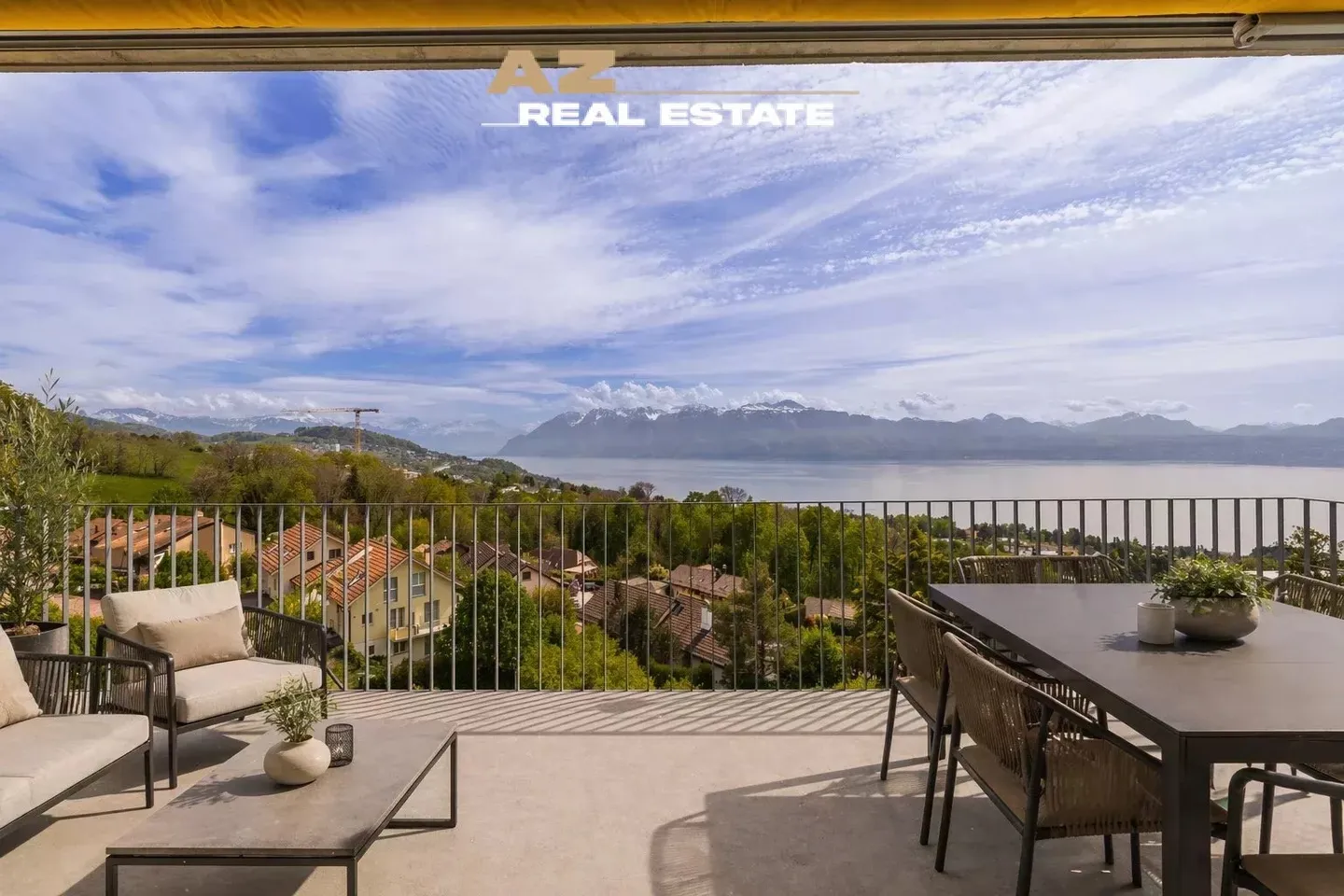 Elegante Wohnung mit Seeblick - Foto 1 von 11