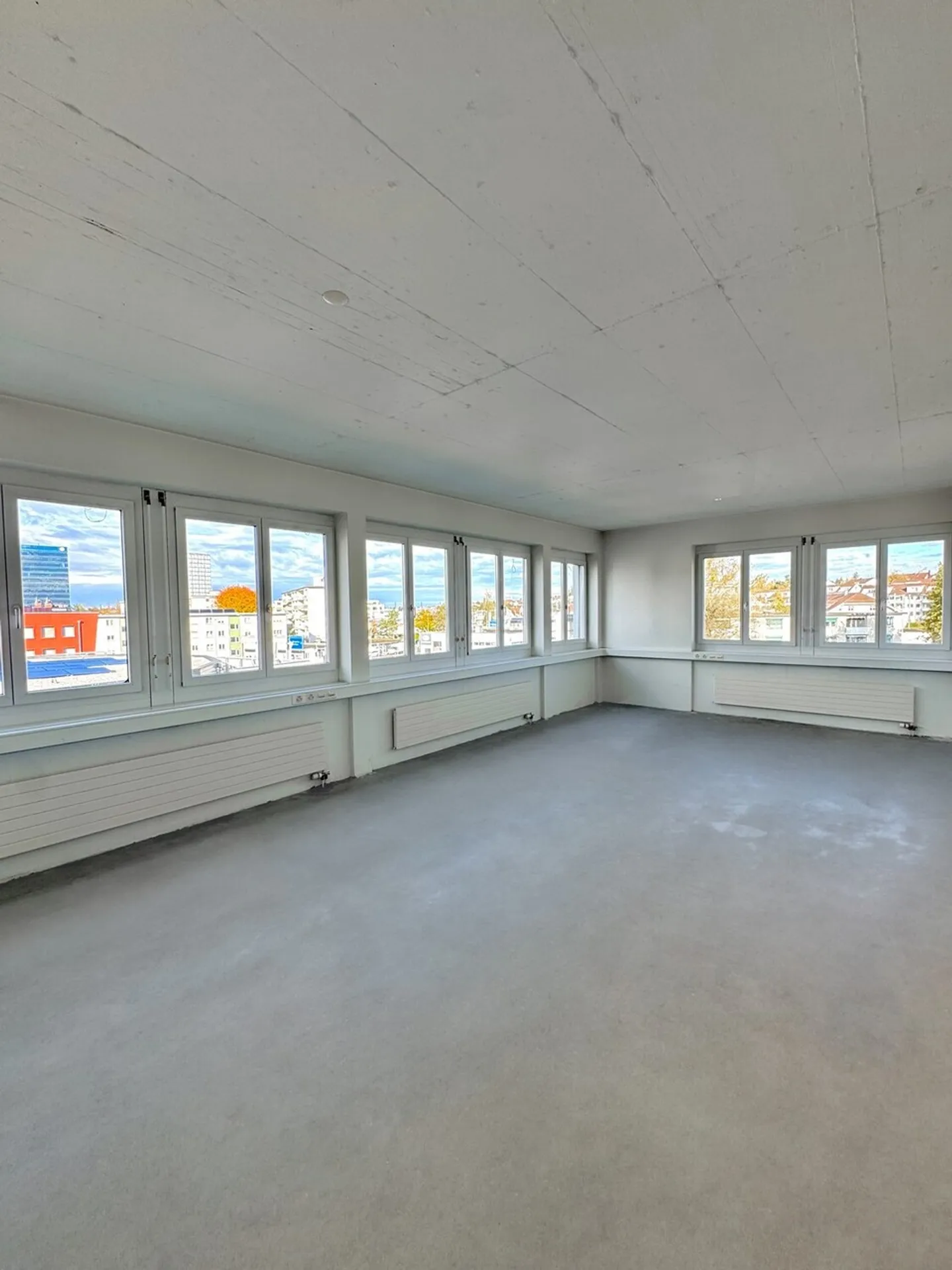 Mischgenutztes Gebäude mieten - Foto 3 von 10