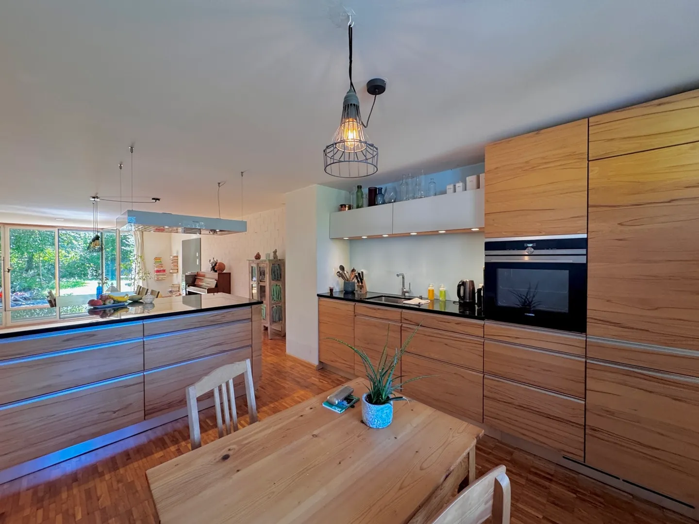 Charmante maison d'angle avec jardin, parking avec vue sur la nature - Photo 3 sur 17