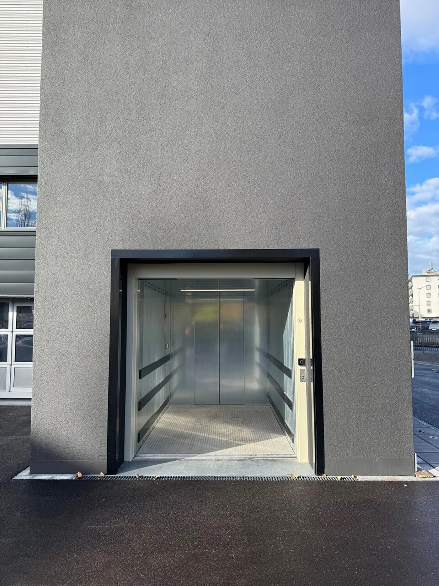 Mischgenutztes Gebäude mieten - Foto 9 von 10