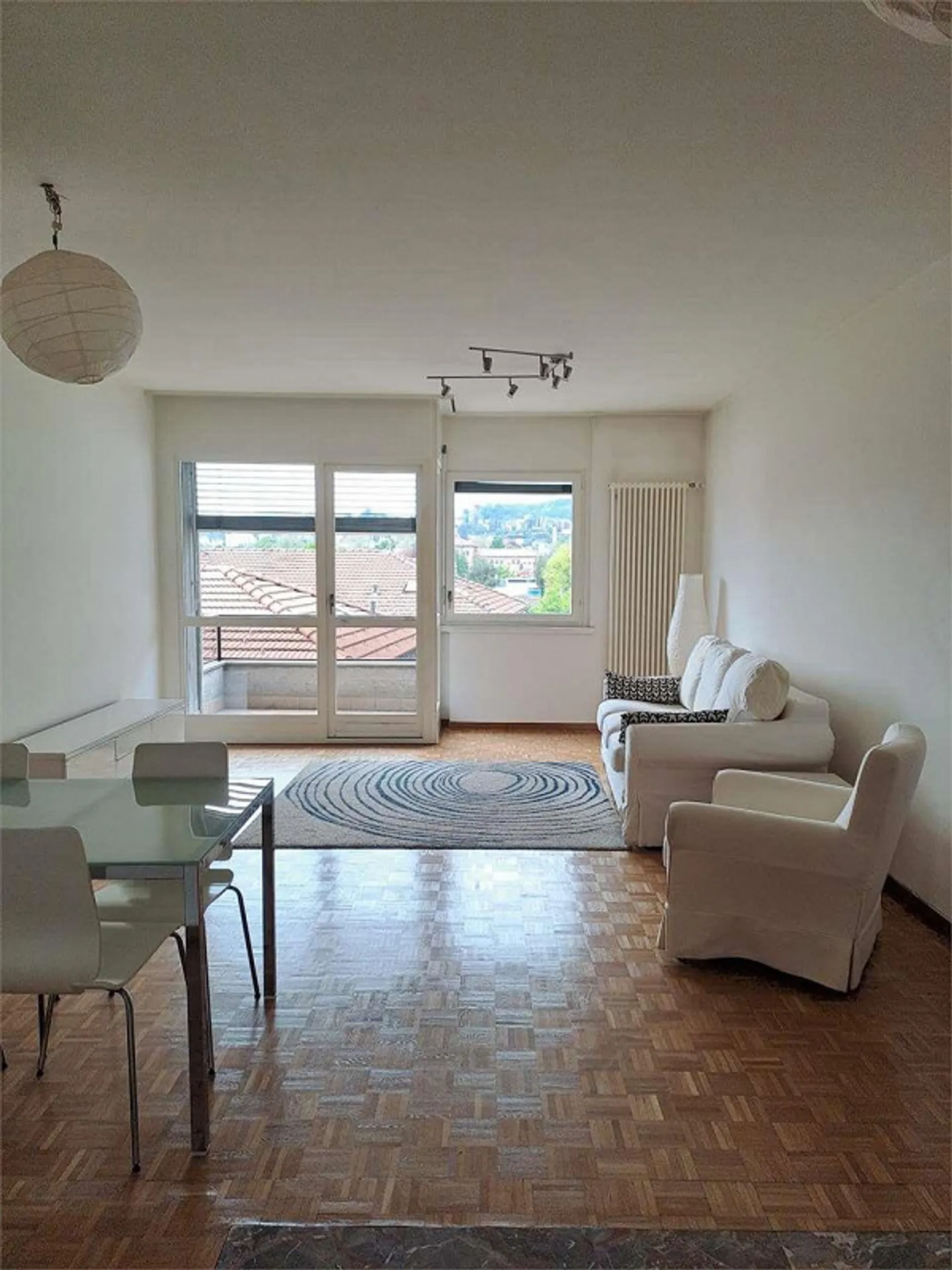 Three-room apartment with lake view in Lugano furnished - Photo 3 of 9