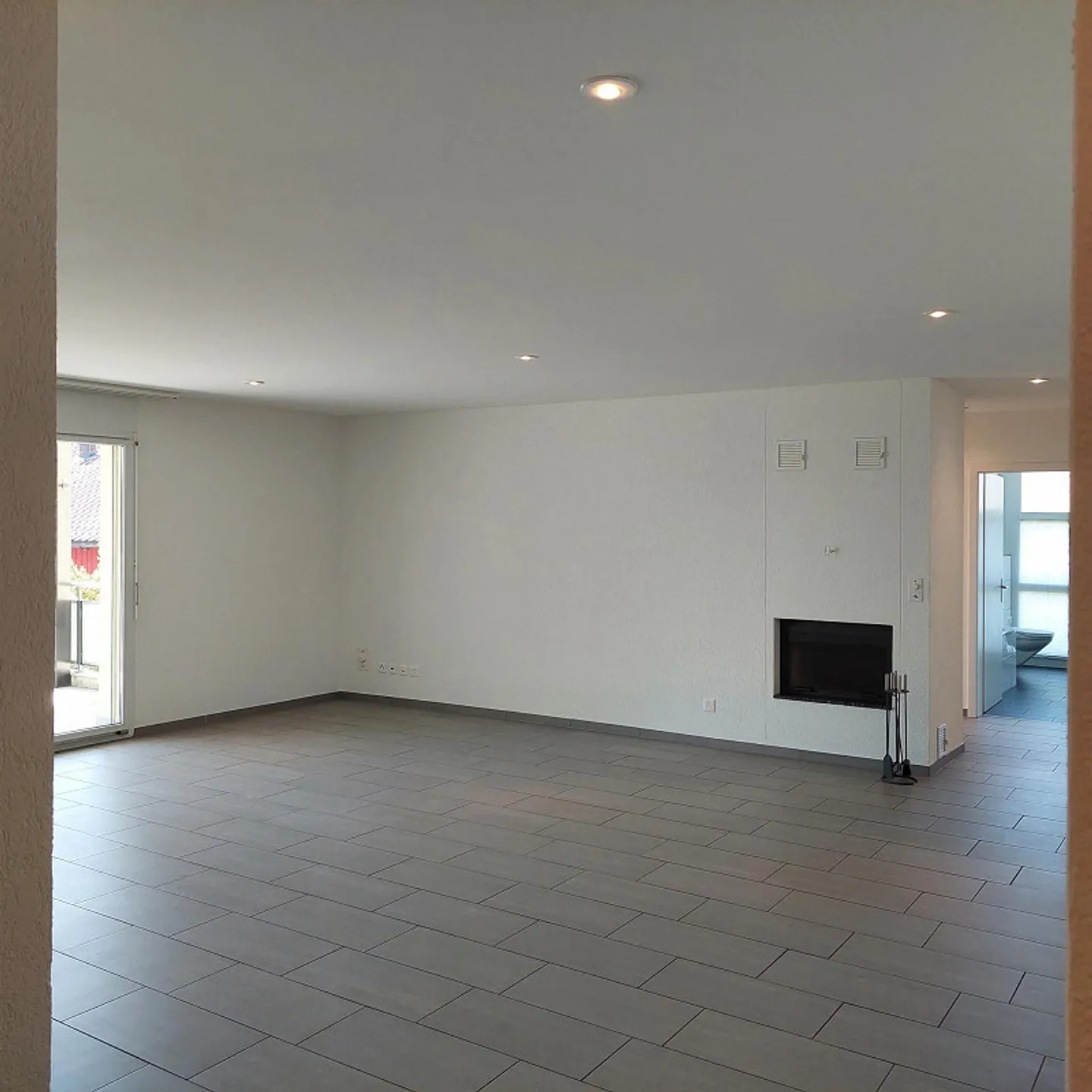 Appartement de jardin spacieux et lumineux de 4,5 pièces (130m2) - Photo 3 sur 7