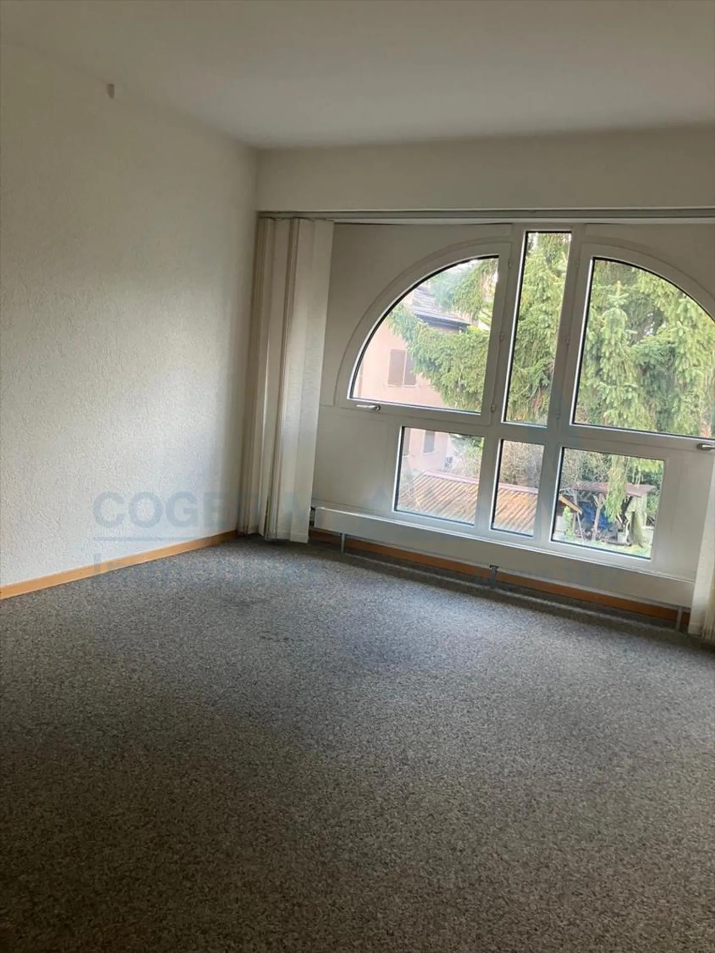 Büro 6 Zimmer - Foto 1 von 5