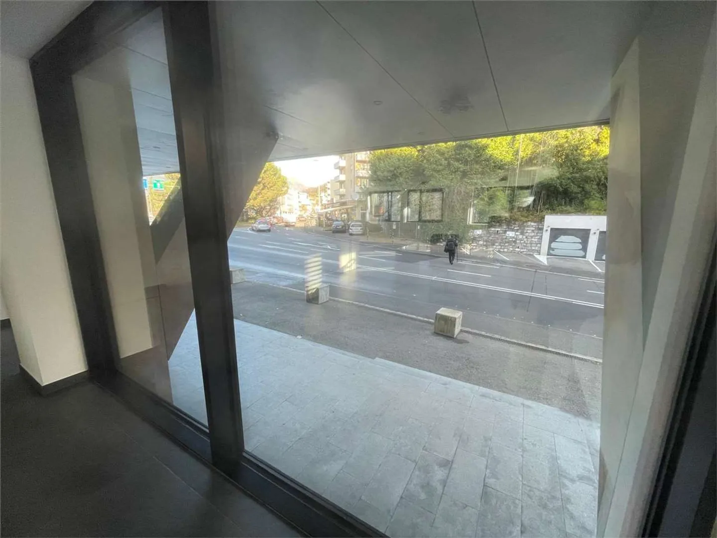 Modernes Büro in Massagno - Foto 3 von 10