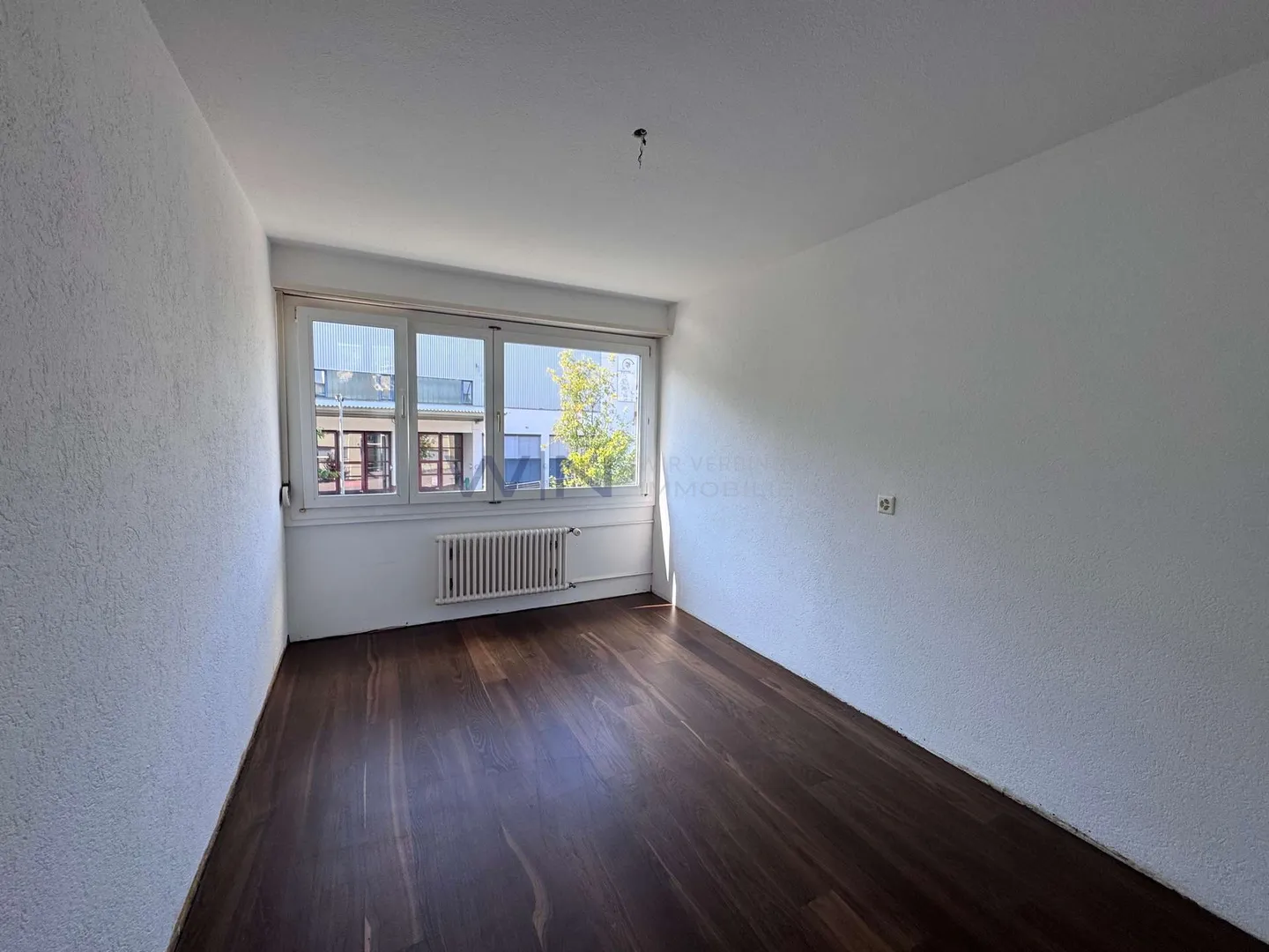 Lake View Apartment incl. 45 m² Multifunctional Storage - Photo 11 of 13
