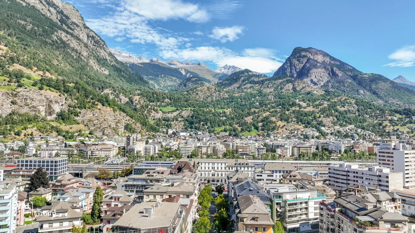 Appartamento duplex da sogno di 5,5 stanze nel cuore di Brig - il fascino urbano incontra il comfort moderno - Foto 19 di 20