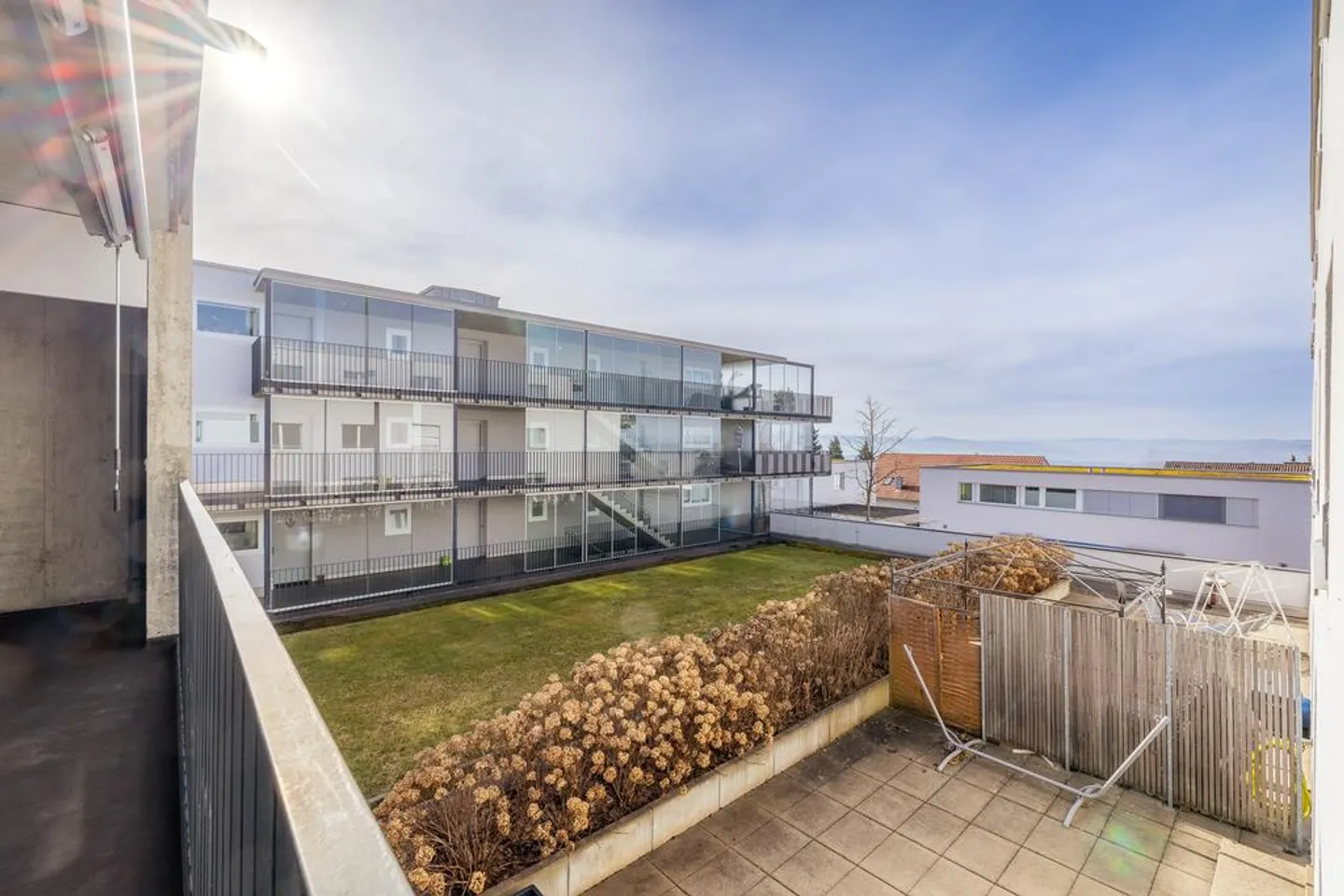 Moderne Wohnung mit grossem Balkon - Foto 11 von 12