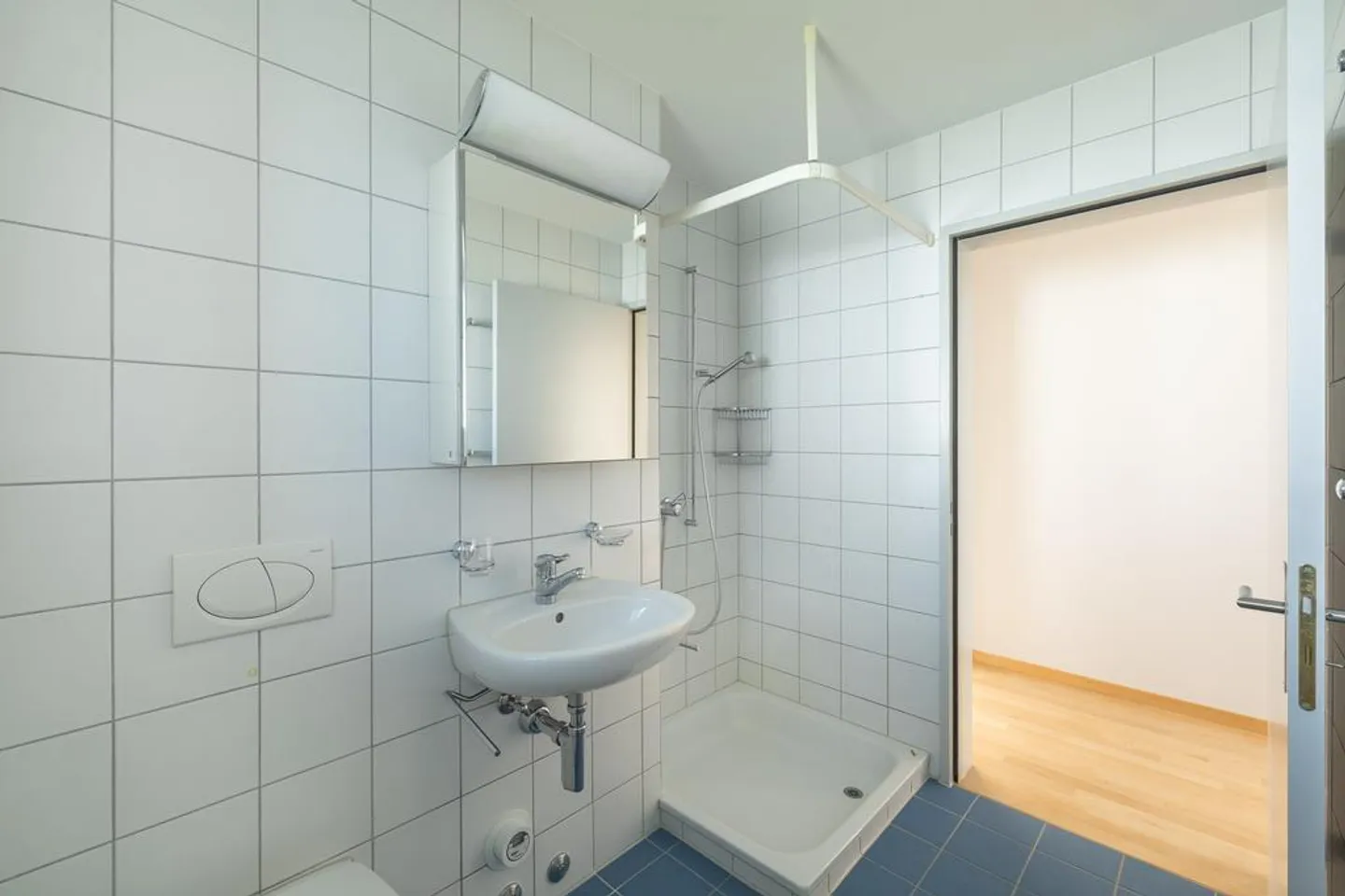 Moderne Wohnung mit grossem Balkon - Foto 7 von 12