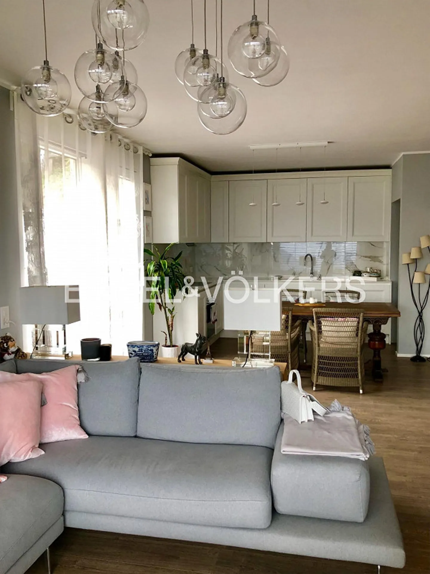 Sunny and idyllic holiday home with breathtaking panorama - Photo 5 of 8