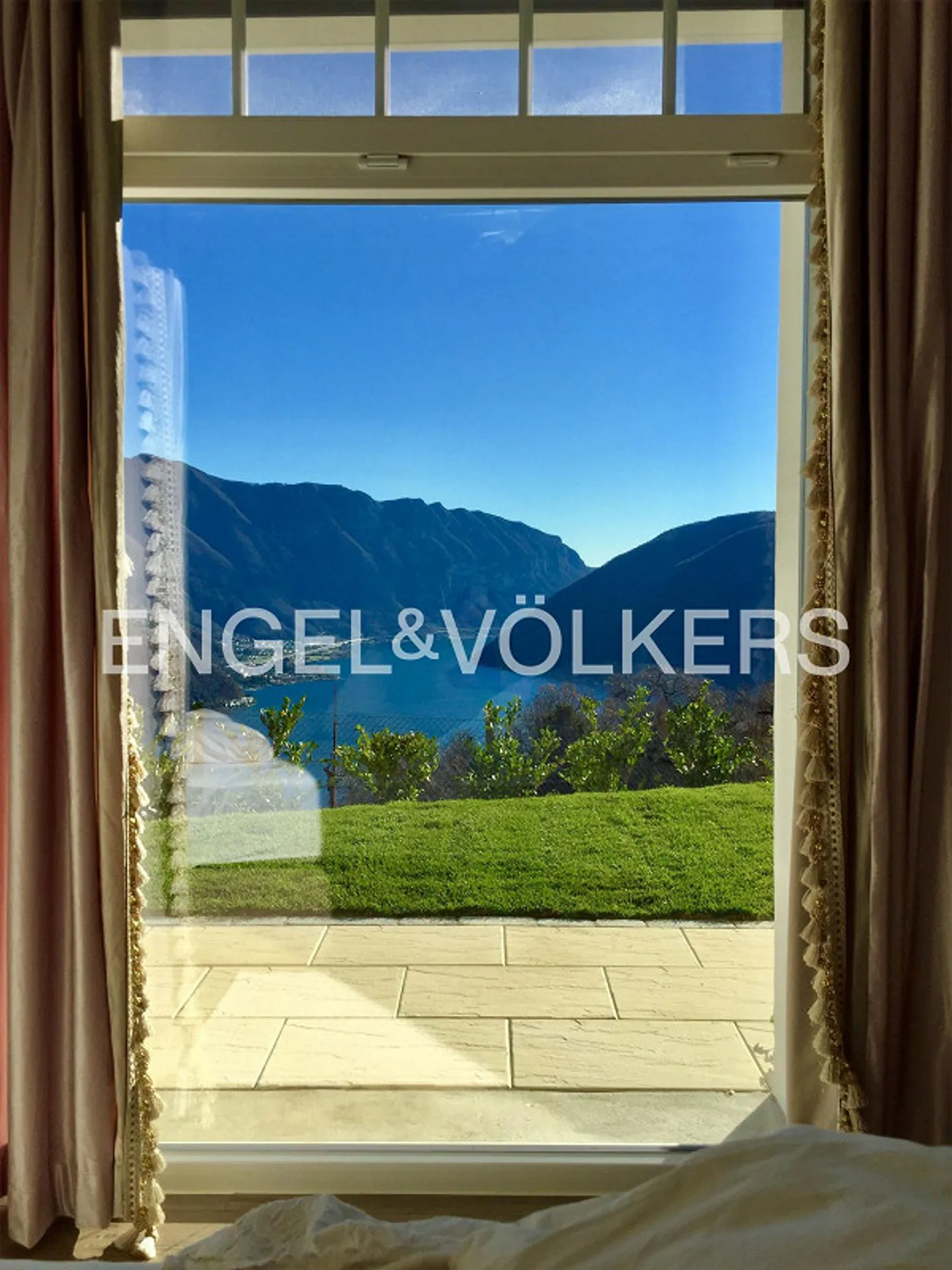Sunny and idyllic holiday home with breathtaking panorama - Photo 6 of 8