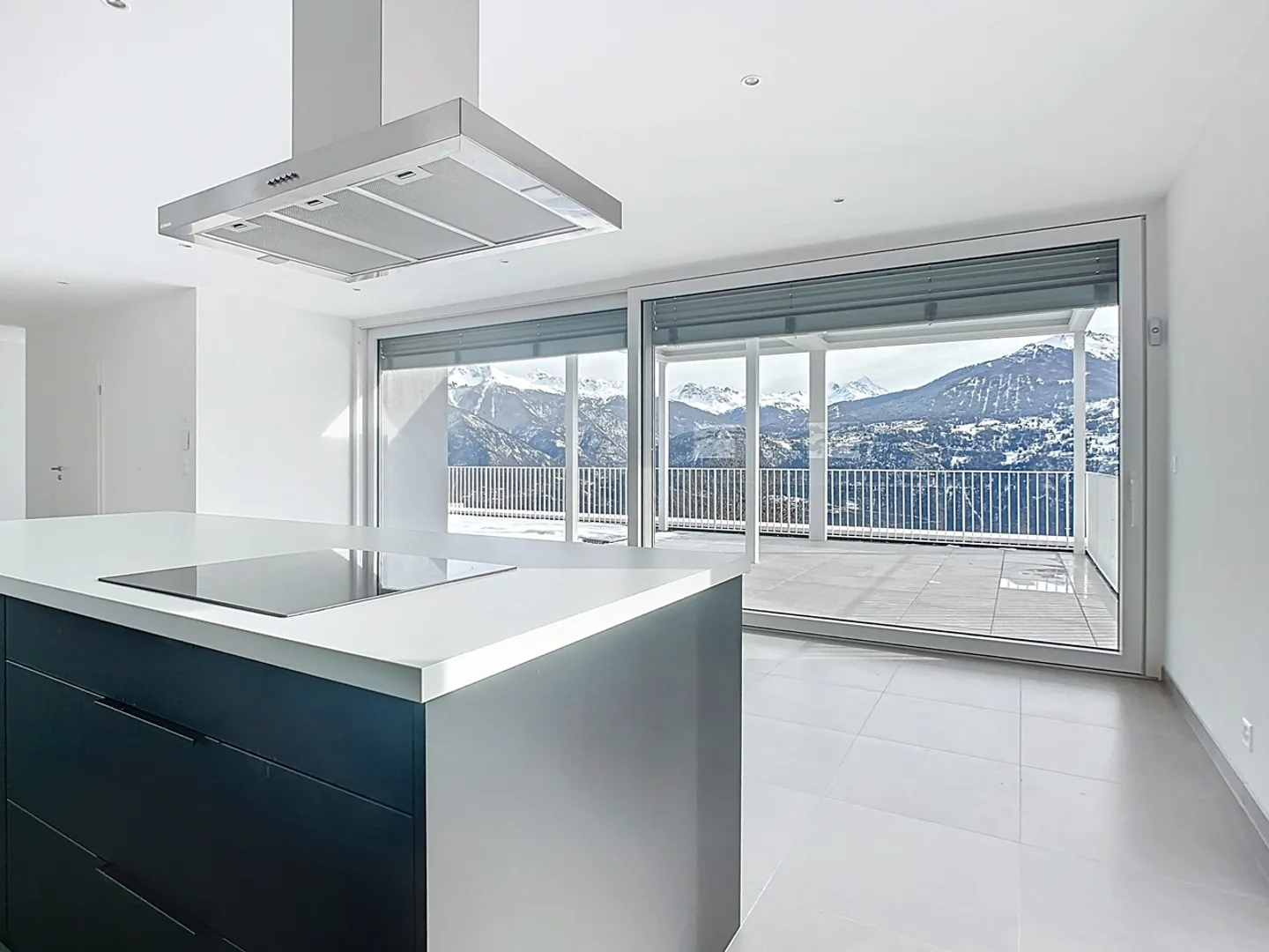 Exceptional New Penthouse between Sky and Mountains - Photo 6 of 25