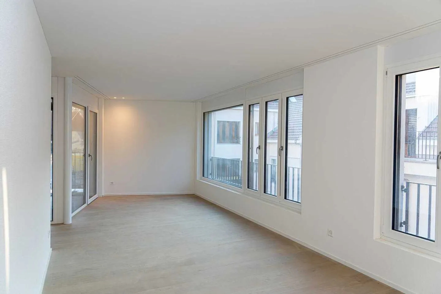 Modern 3.5-room apartment with a view in Obermumpf - Photo 7 of 11