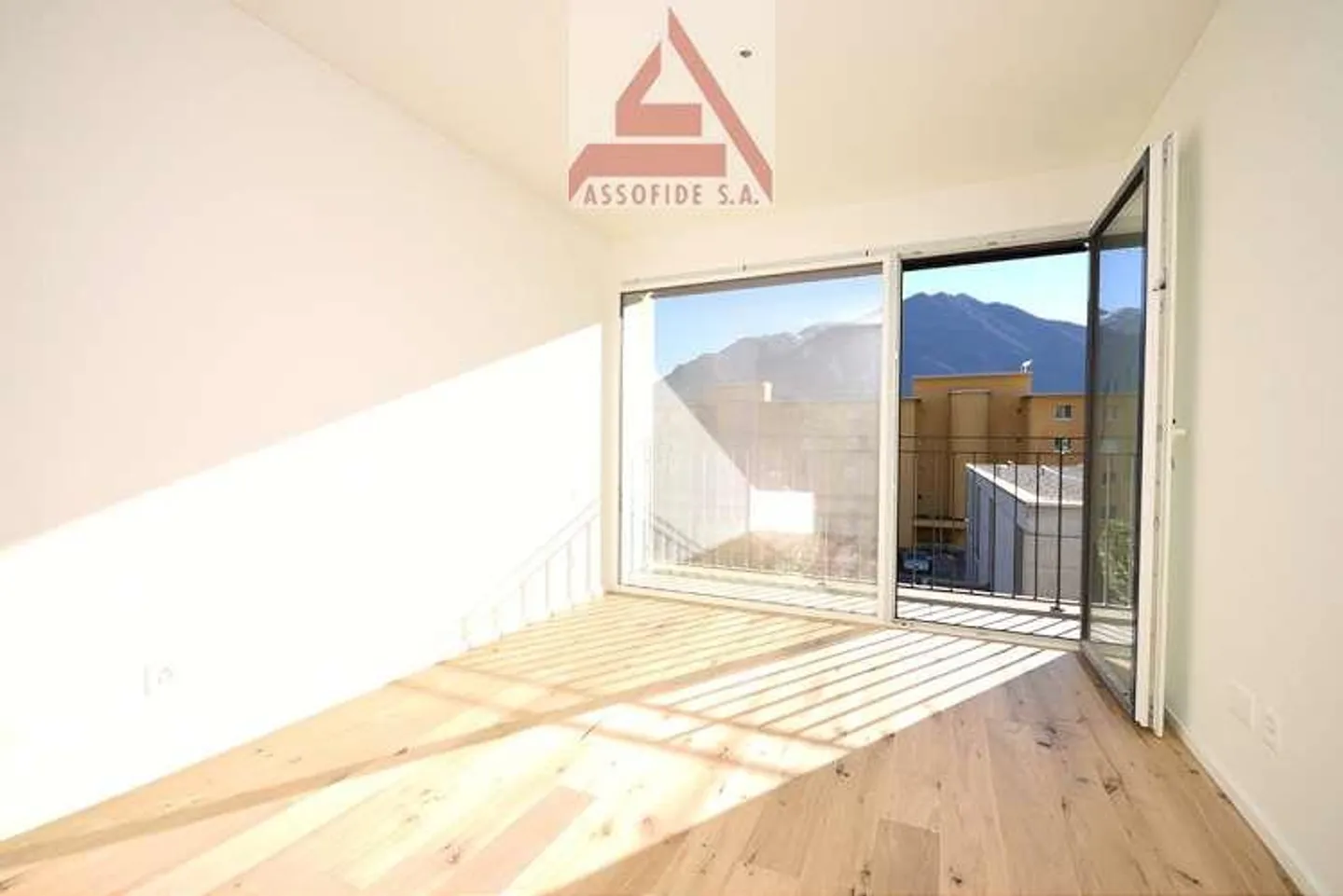 Nouvel appartement de 2.5 pièces - Photo 2 sur 5