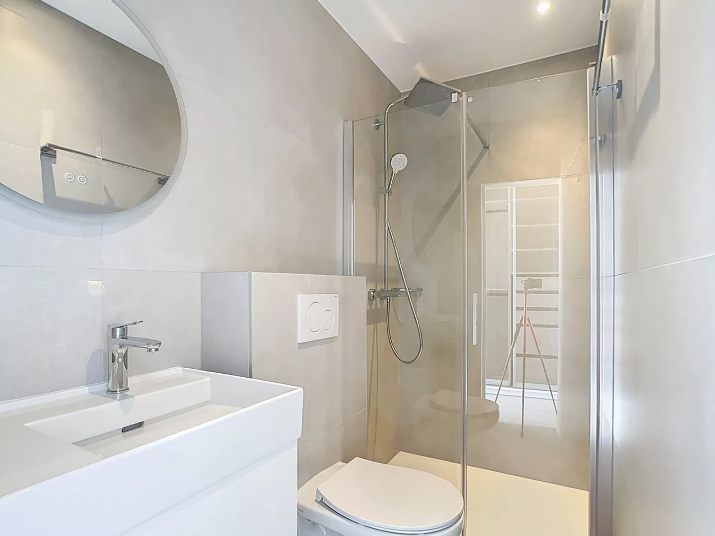 Exceptional New Penthouse between Sky and Mountains - Photo 14 of 25