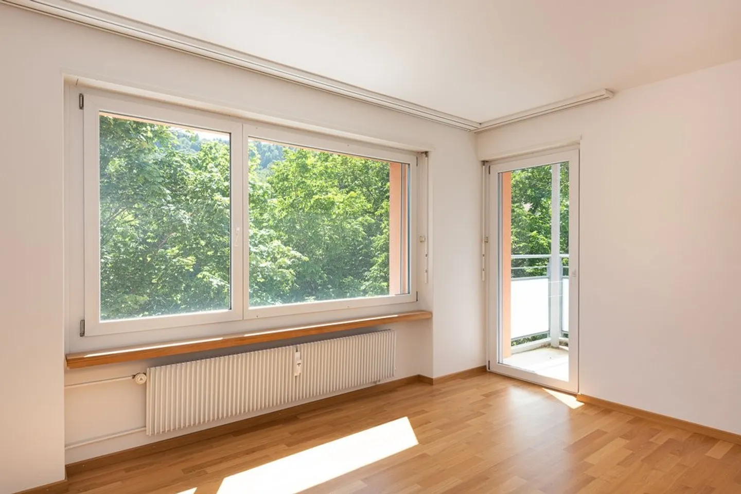 Charming 4.5-Room Apartment - Photo 2 of 9
