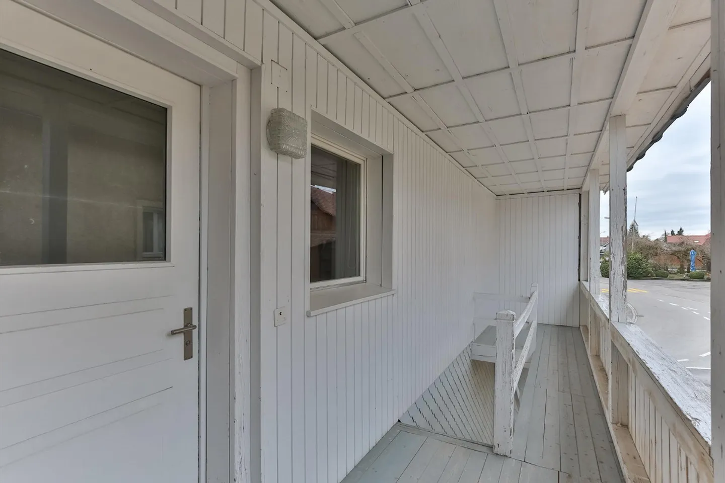 Wohnung mit Laubengang im Dreifamilienhaus - Foto 6 von 12