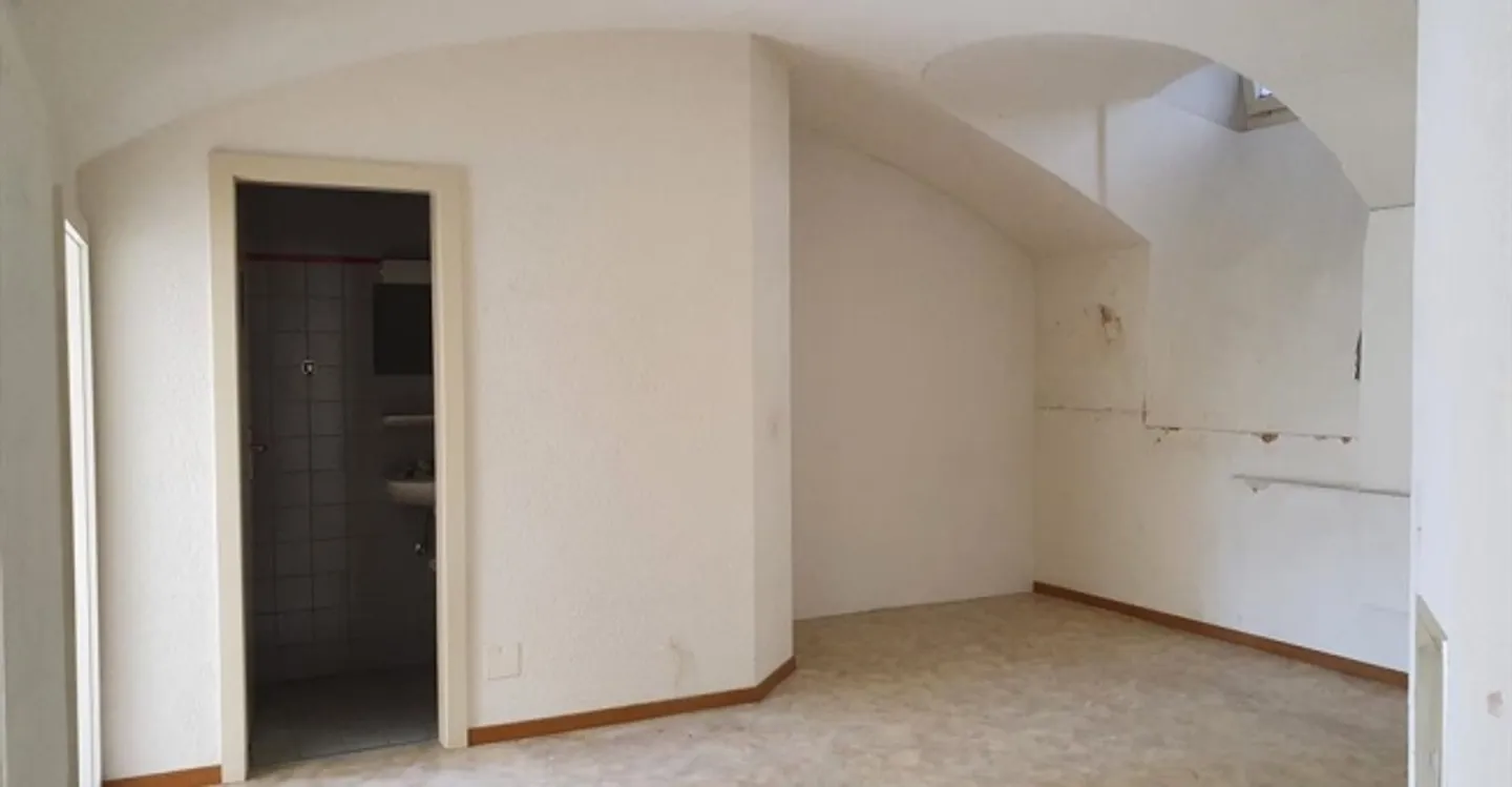 Spazio ufficio in affitto - Foto 2 di 8