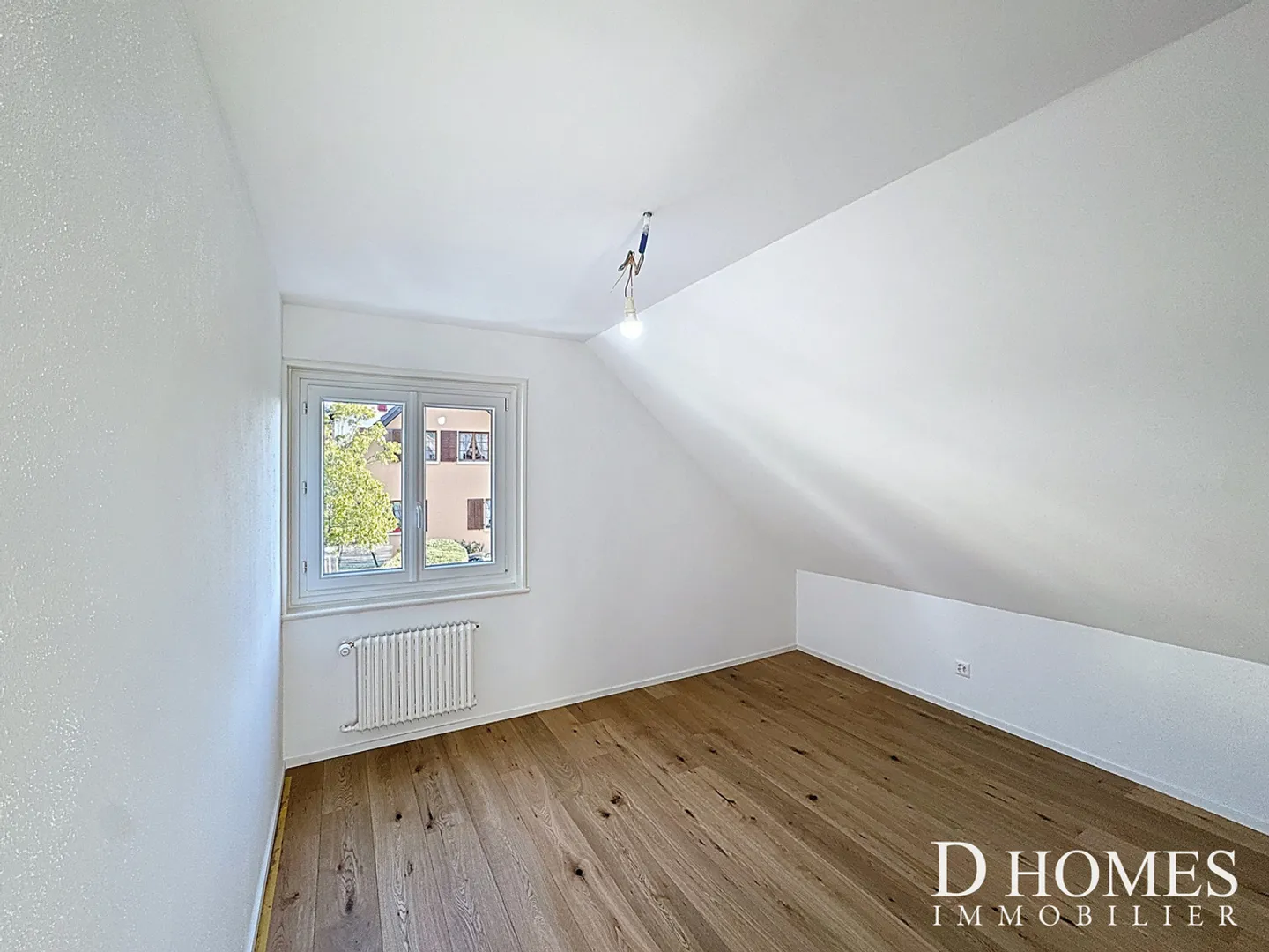 Wunderschöne renovierte 3-Zimmer-Wohnung mit Balkon und freiem Blick - Foto 8 von 13