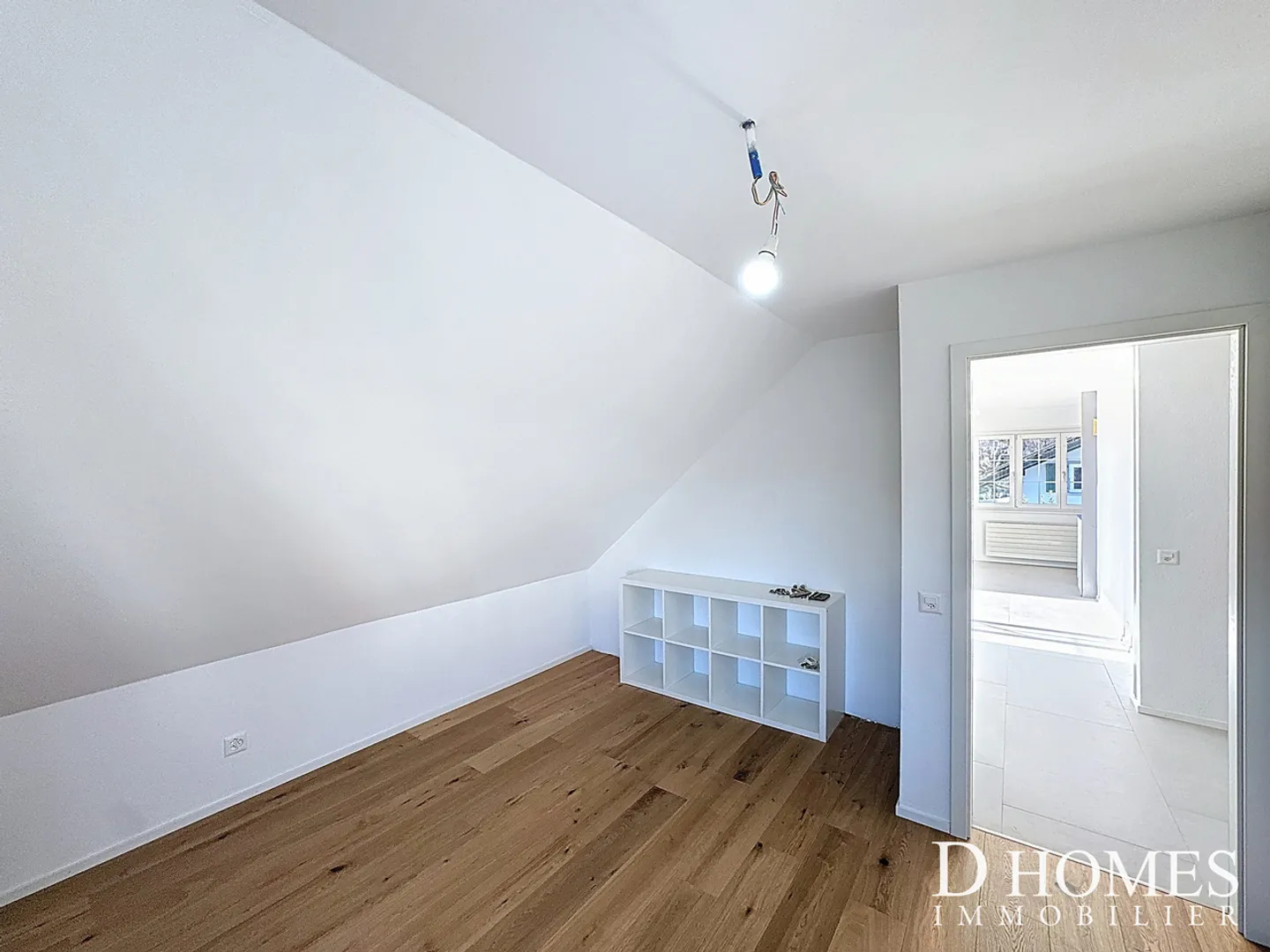 Wunderschöne renovierte 3-Zimmer-Wohnung mit Balkon und freiem Blick - Foto 9 von 13