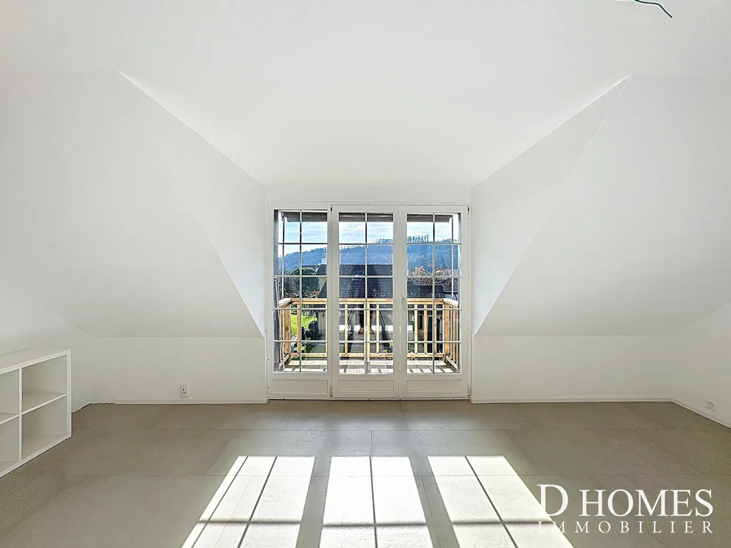 Wunderschöne renovierte 3-Zimmer-Wohnung mit Balkon und freiem Blick - Foto 2 von 13