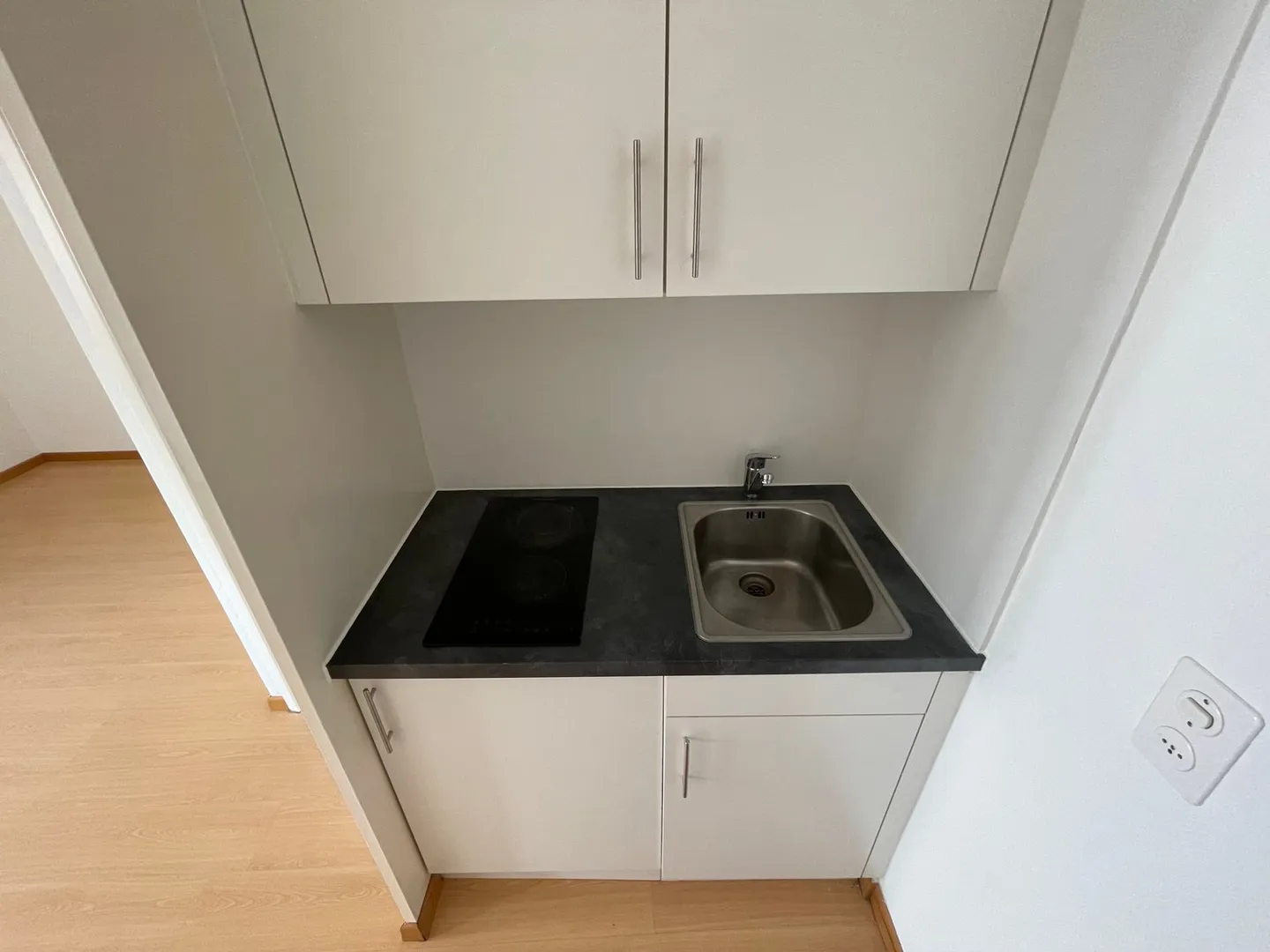 1-room con balcone - Foto 2 di 5