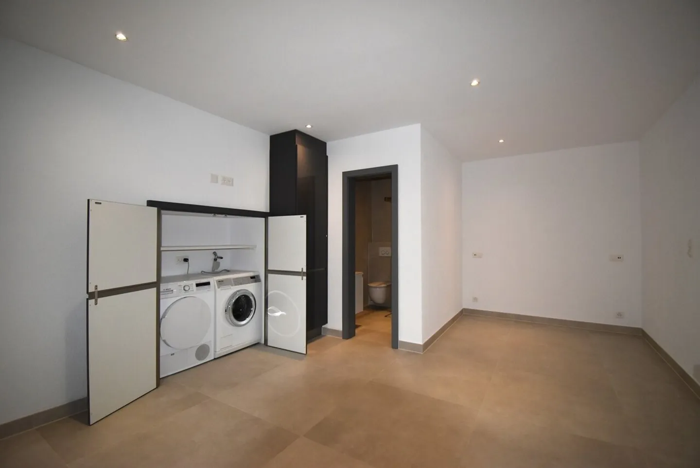 Studio à louer - Photo 4 sur 5