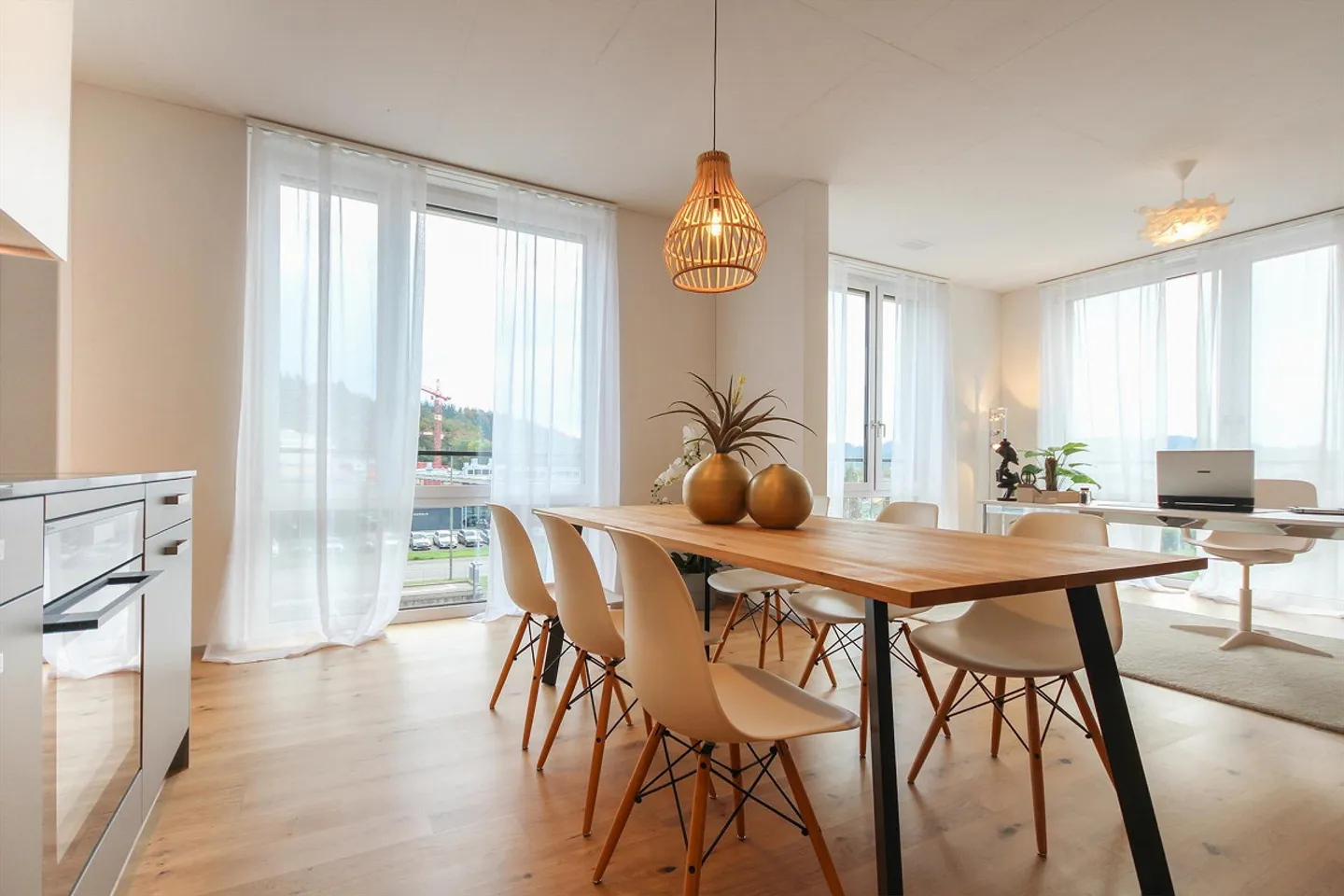 PRICE REDUCTION: Dreamlike new apartment with ideal room layout! - Photo 2 of 14