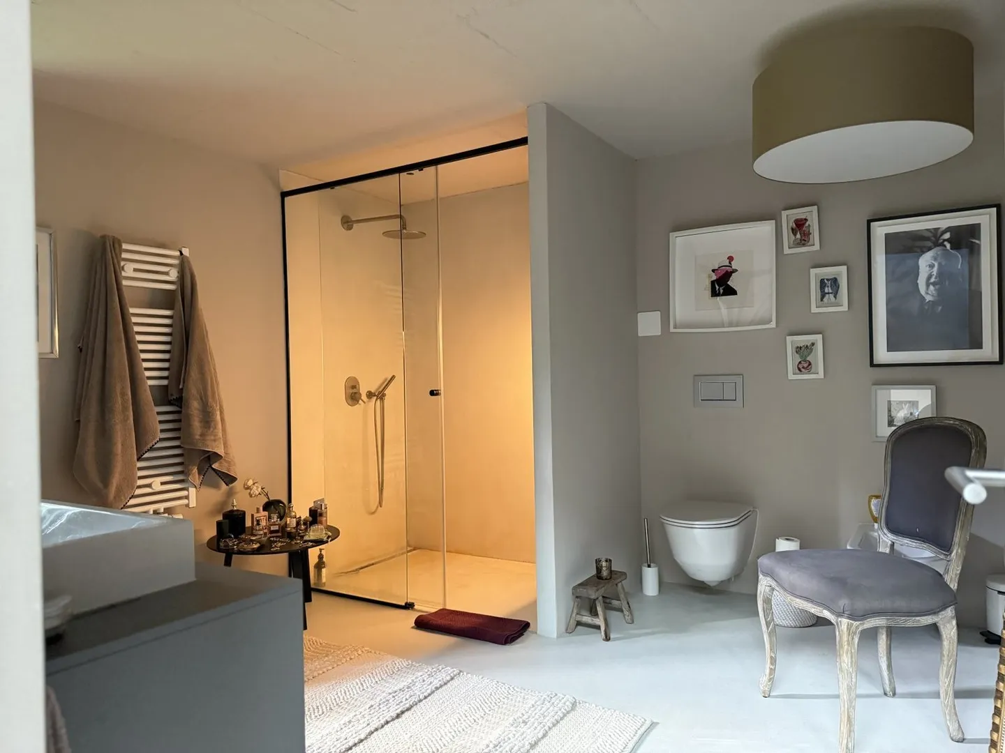 Freistehendes Haus mit Atelier - Foto 3 von 10