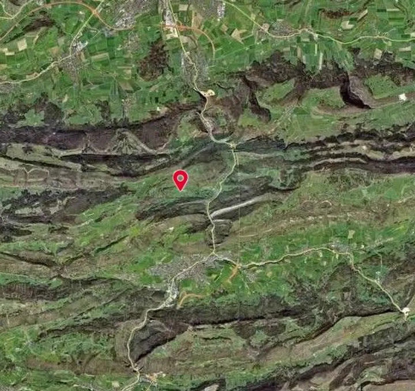 Spacious Farmhouse with Land - Photo 6 of 13