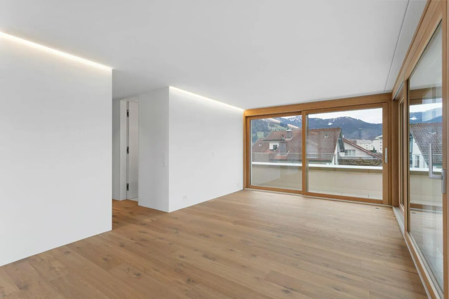 Luxusvilla mit Dachterrasse - Foto 8 von 13