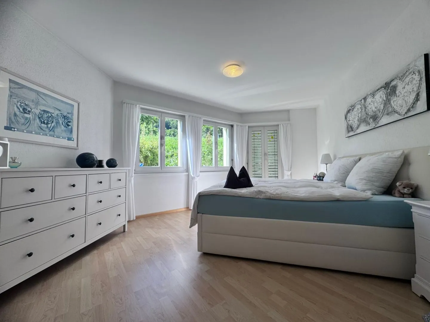 4.5-Zimmer-Wohnung im EG mit grosszügigem gedecktem Sitzplatz - Foto 2 von 9