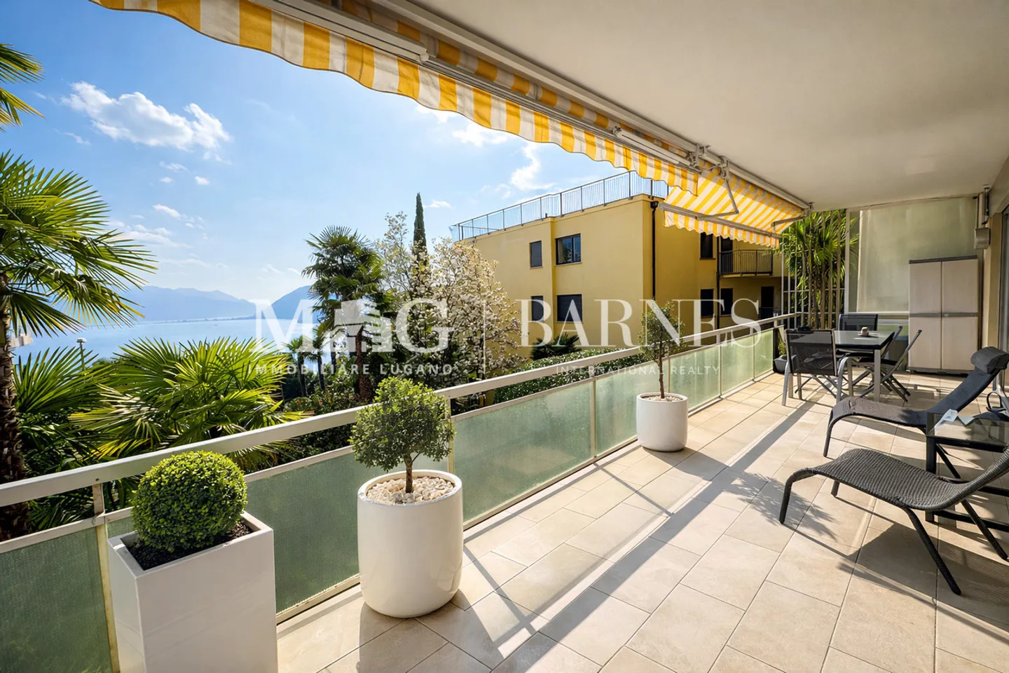 Lugano, Castagnola: 4-room apartment with lake view and private garage - Photo 5 of 9