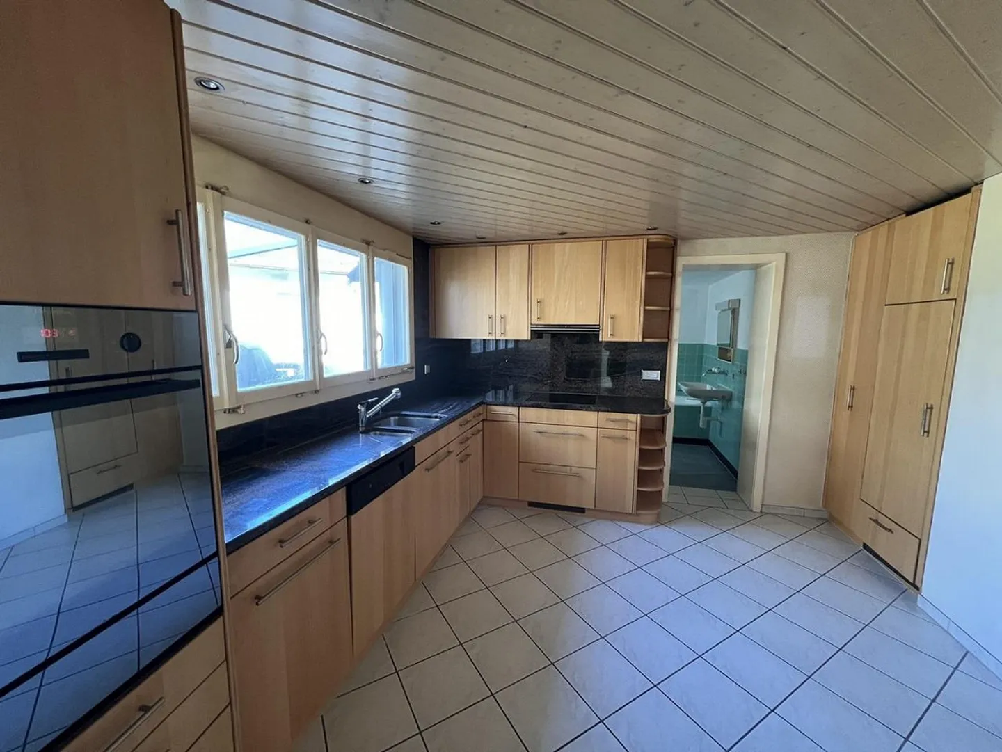 Incantevole casa unifamiliare con giardino in una posizione ideale - Foto 5 di 16