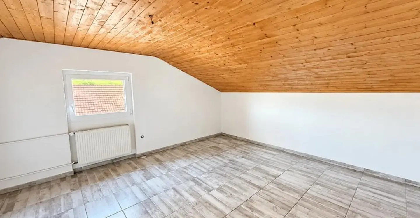 DEVELIER   House with two apartments with potential yield of around 6% after renovation! - Photo 9 of 13