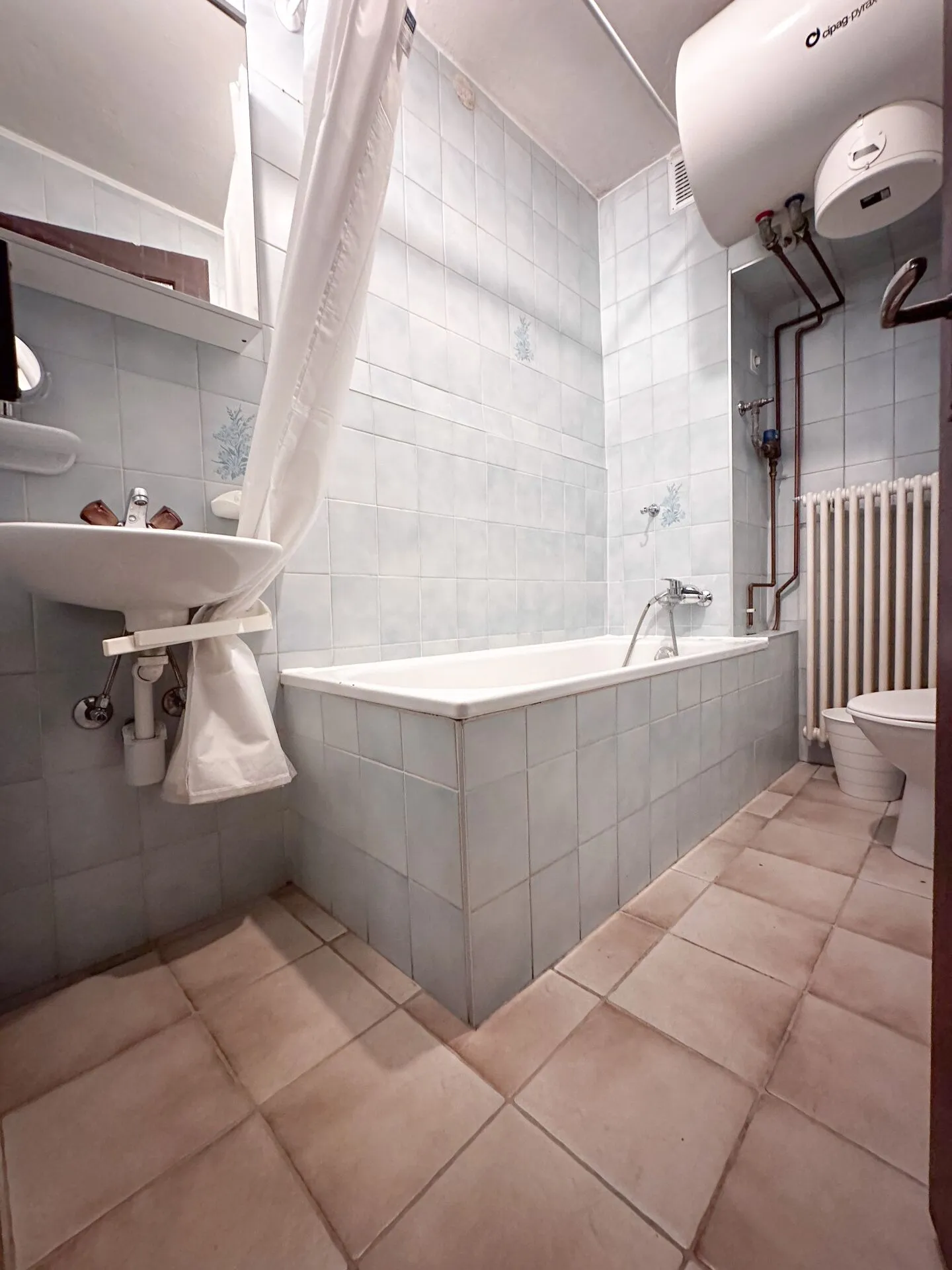 2.5-room apartment in Sembrancher - Photo 6 of 7
