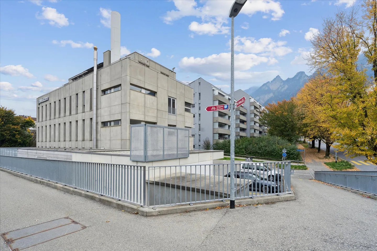 Attractive office space near the train station - Photo 1 of 7