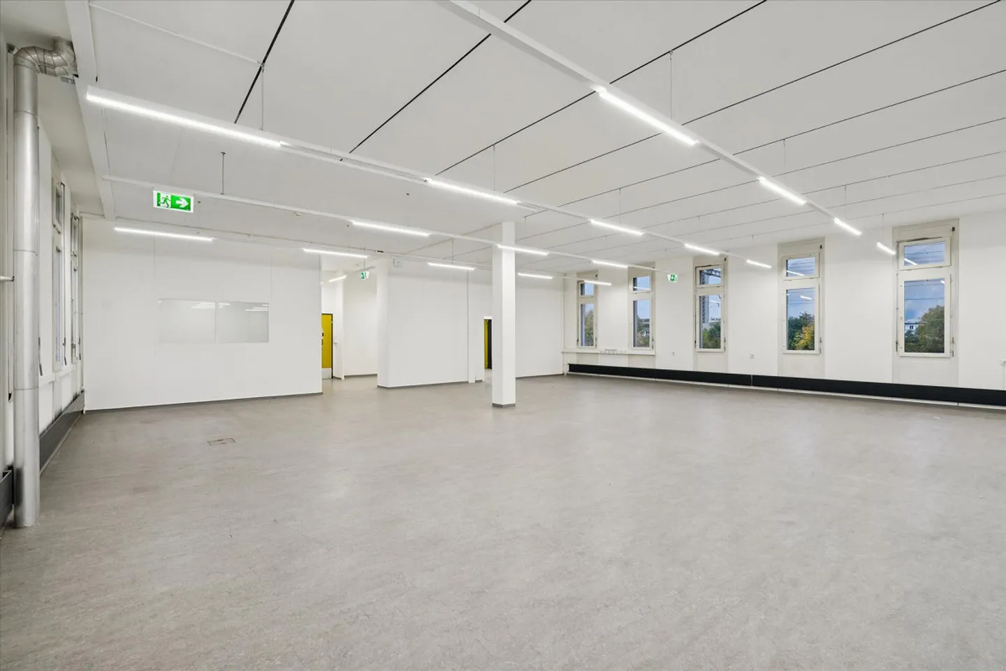 Attractive office space near the train station - Photo 7 of 7