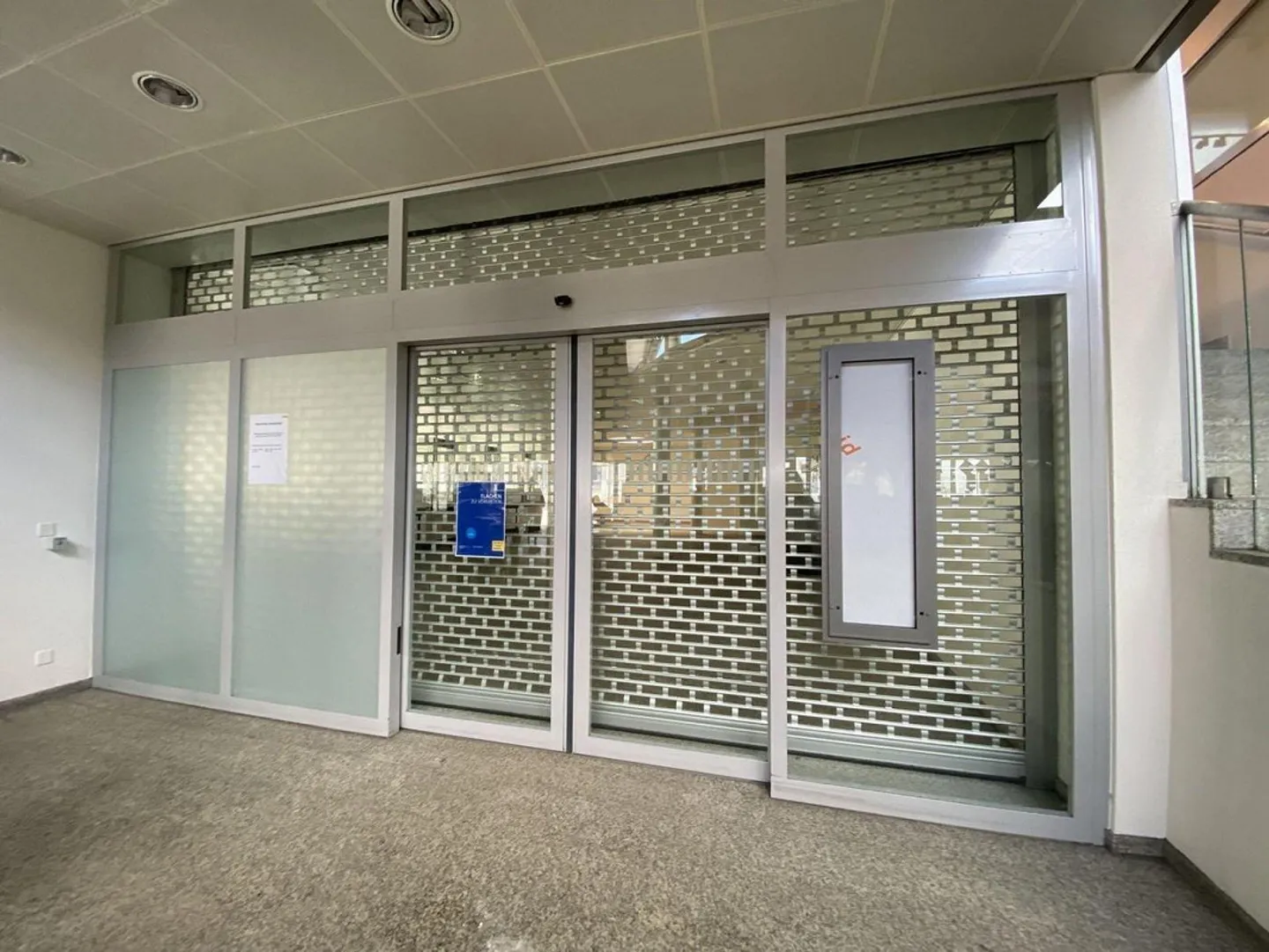 Your new commercial space in a central location - Photo 4 of 12
