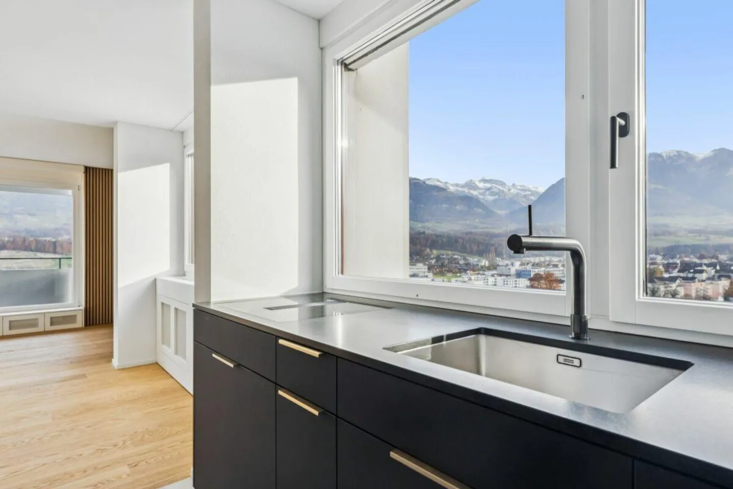 Living with a View - Condominiums in Sarnen - Photo 5 of 11