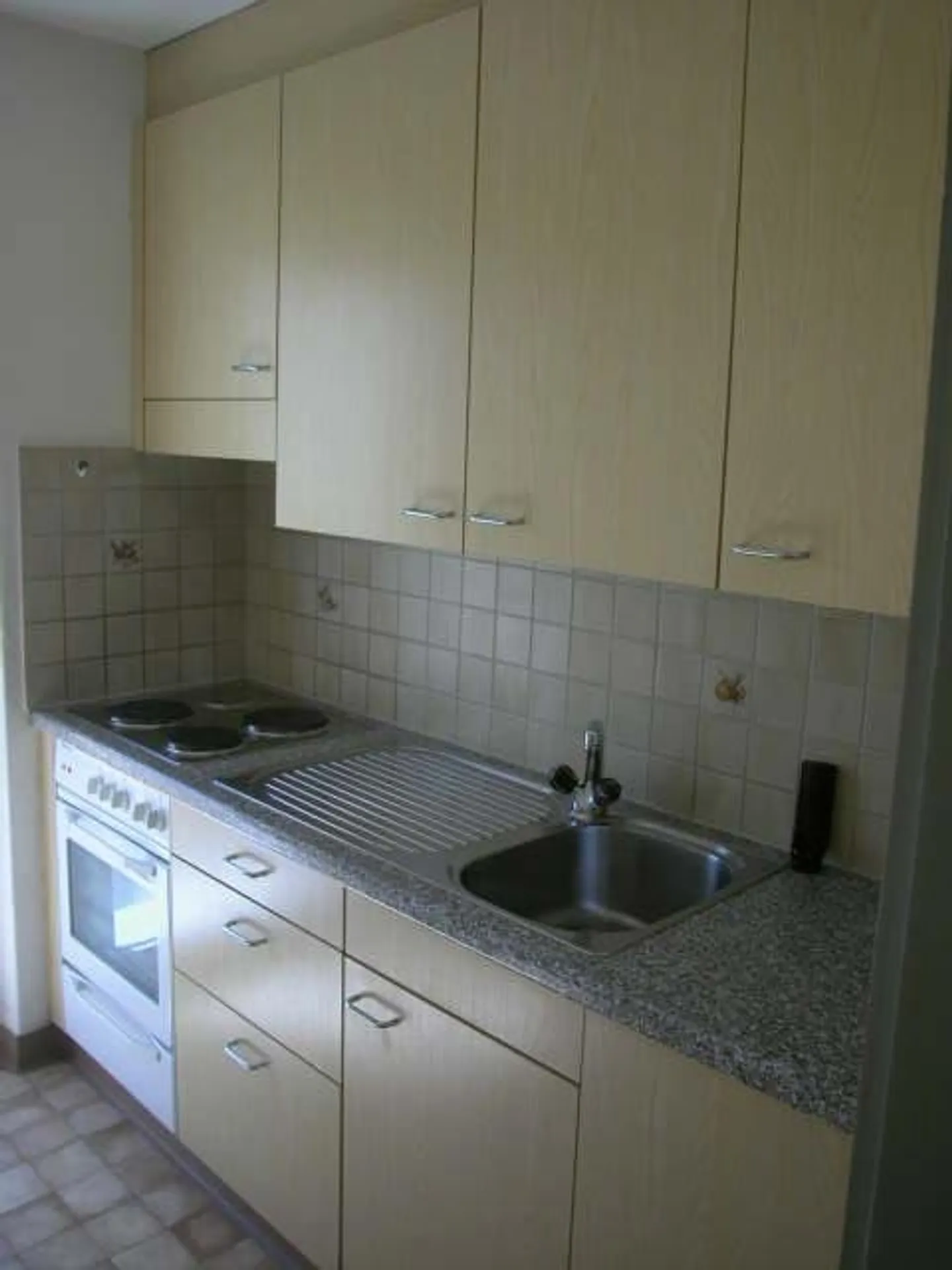 Bright 2-room apartment in Staufen - Photo 3 of 5