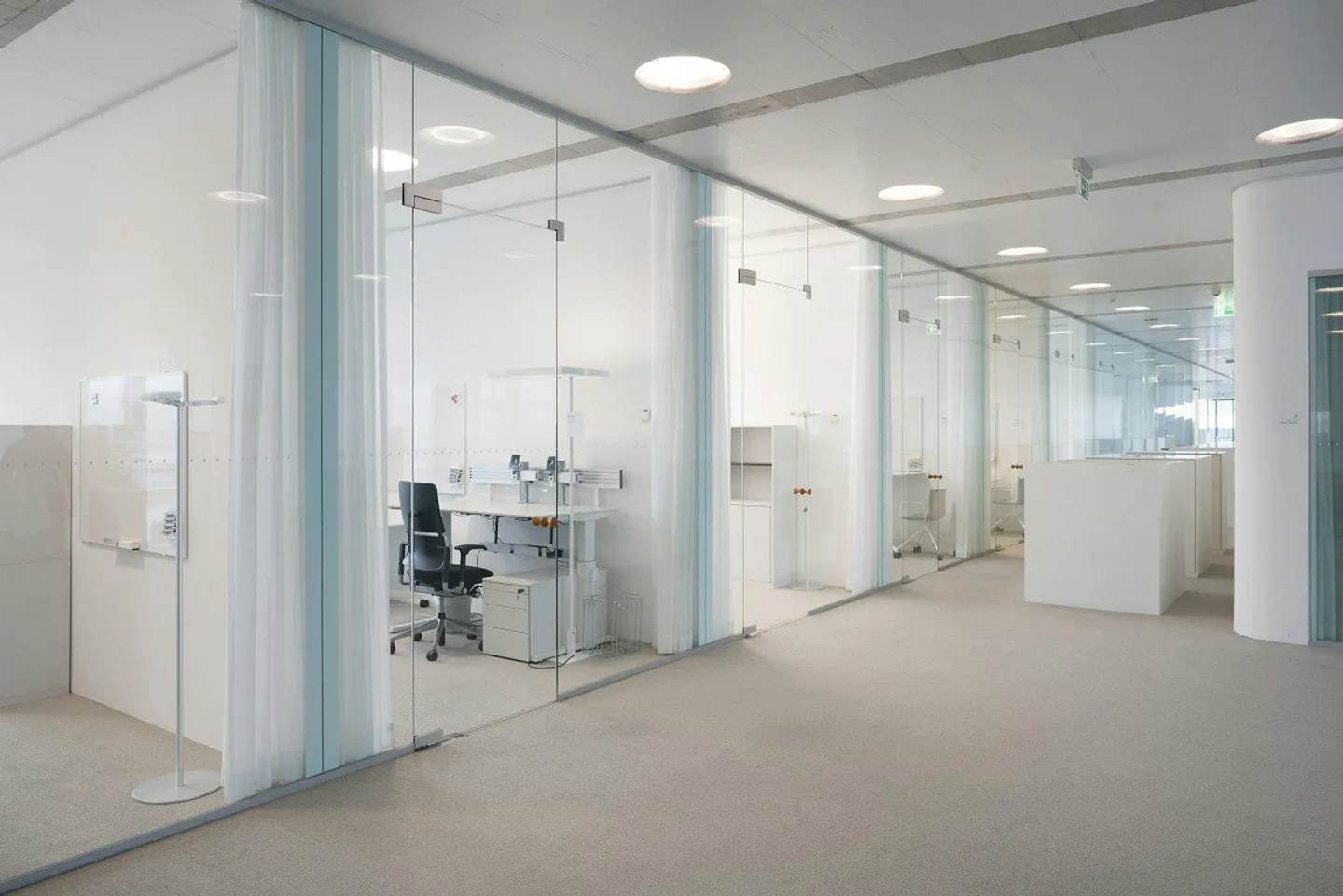 Moderne Büro- und Laborflächen - Foto 10 von 12